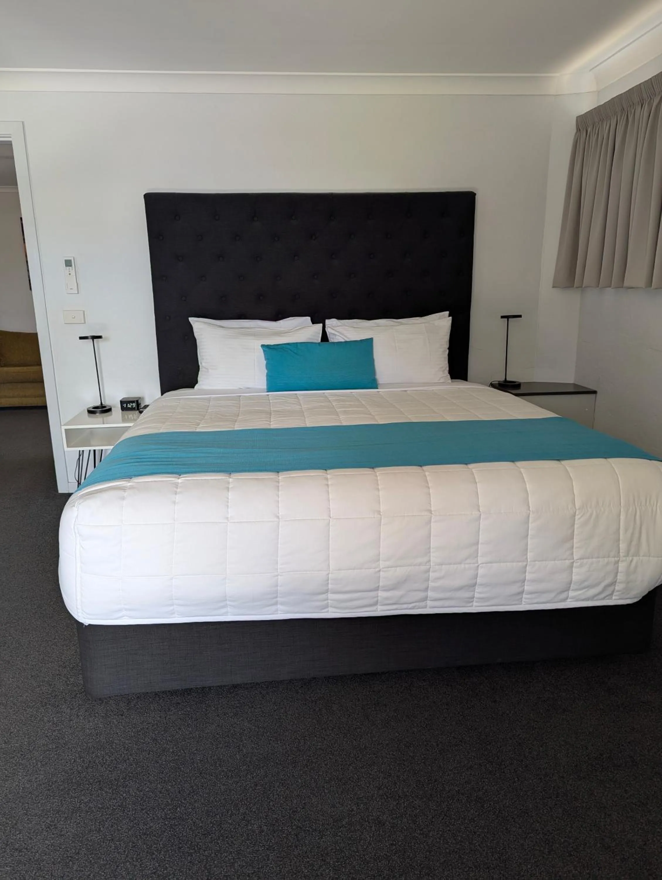 Bedroom, Bed in Araluen Motor Lodge