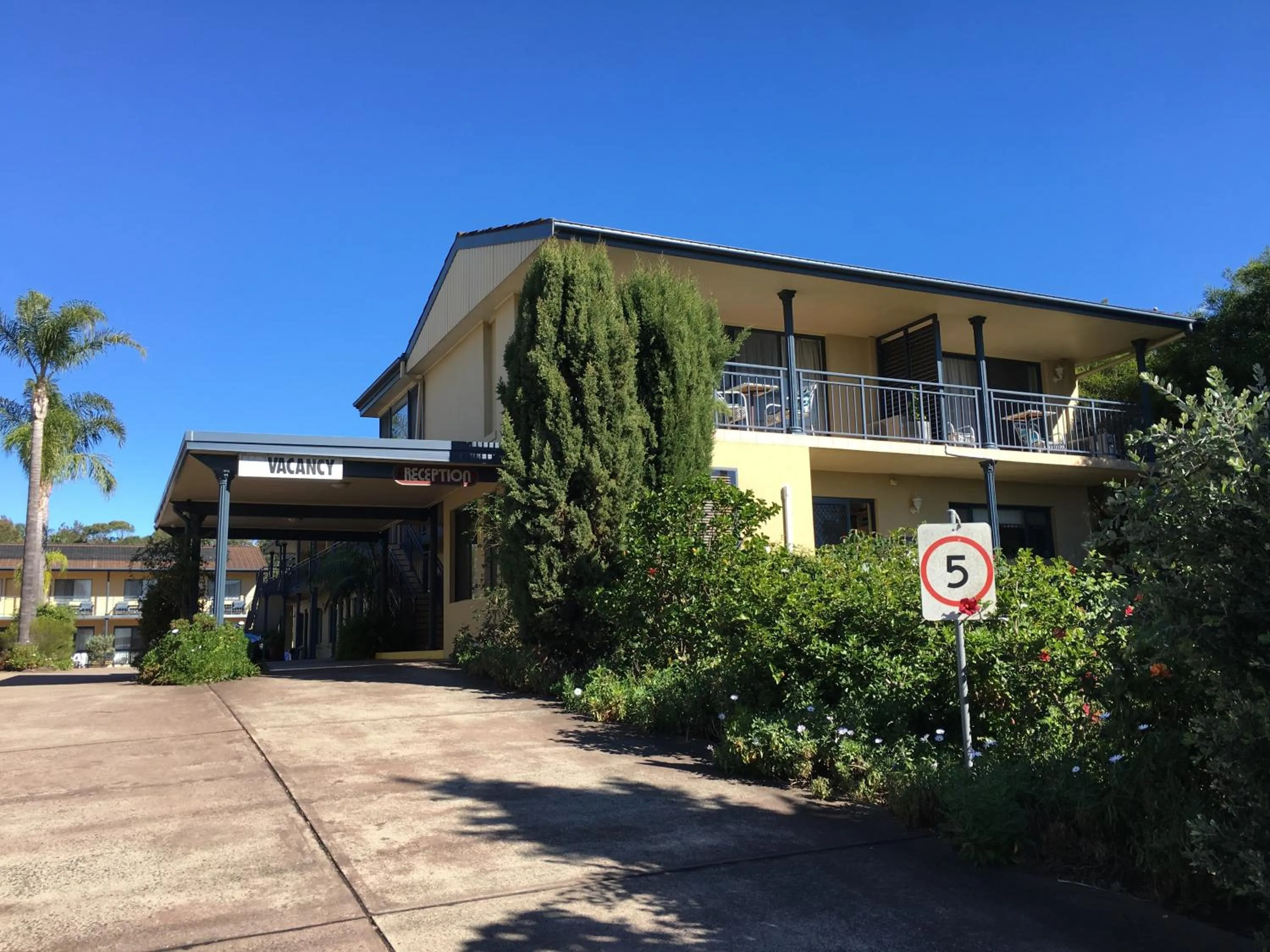 Araluen Motor Lodge