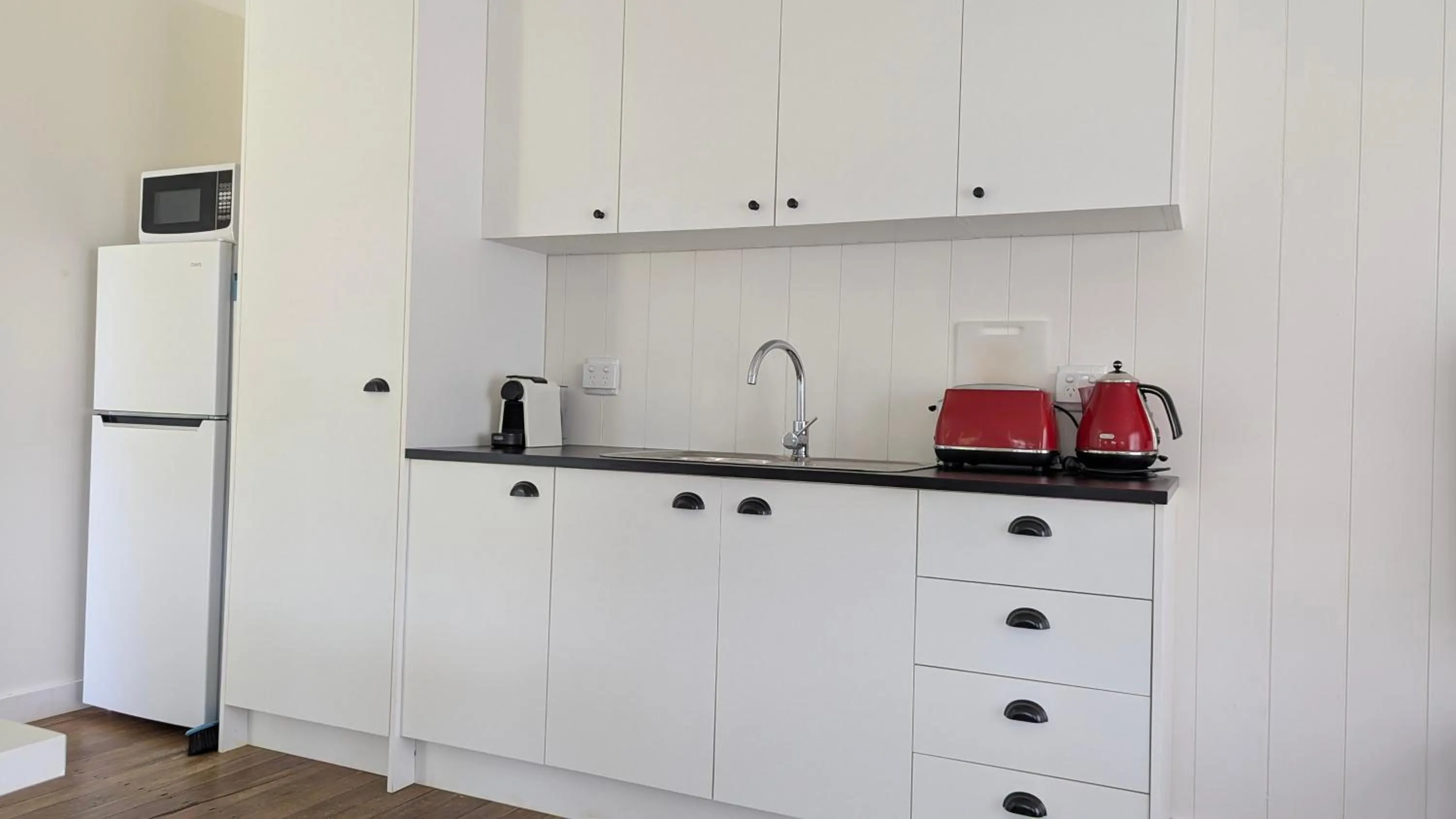 Coffee/tea facilities in Araluen Motor Lodge