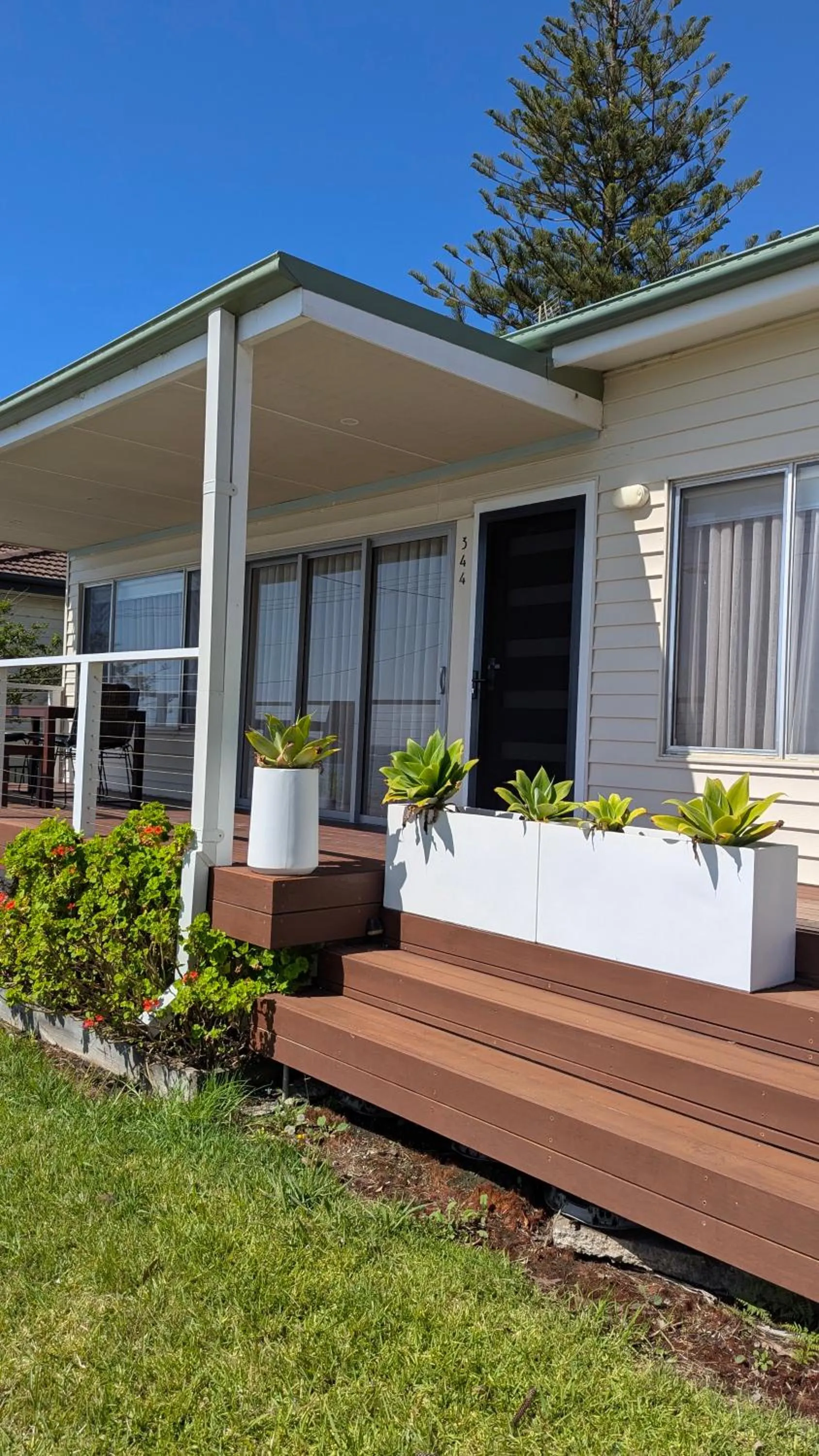 Property building in Araluen Motor Lodge