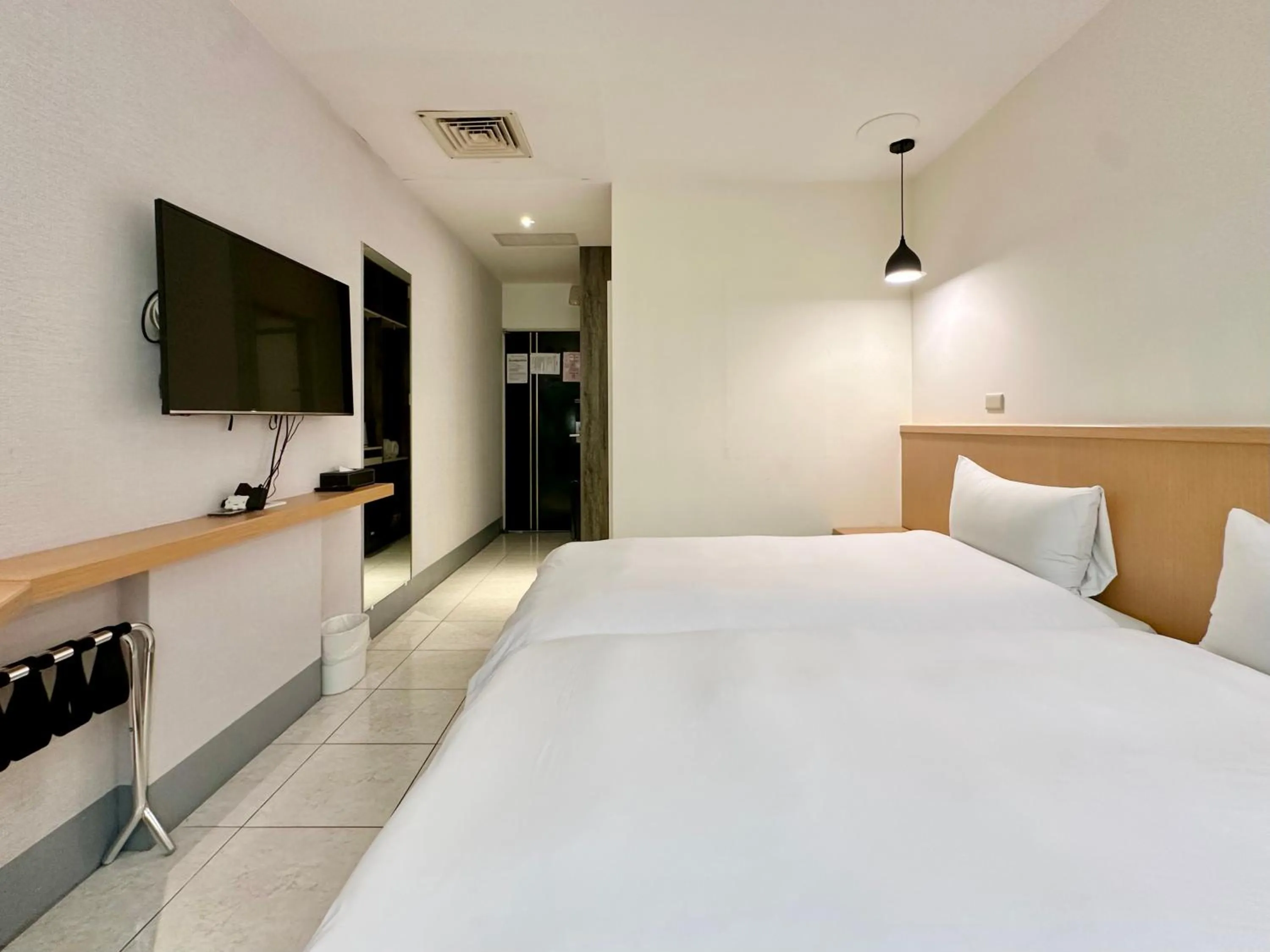 Bed in Taihu Hotel Sun Moon Lake