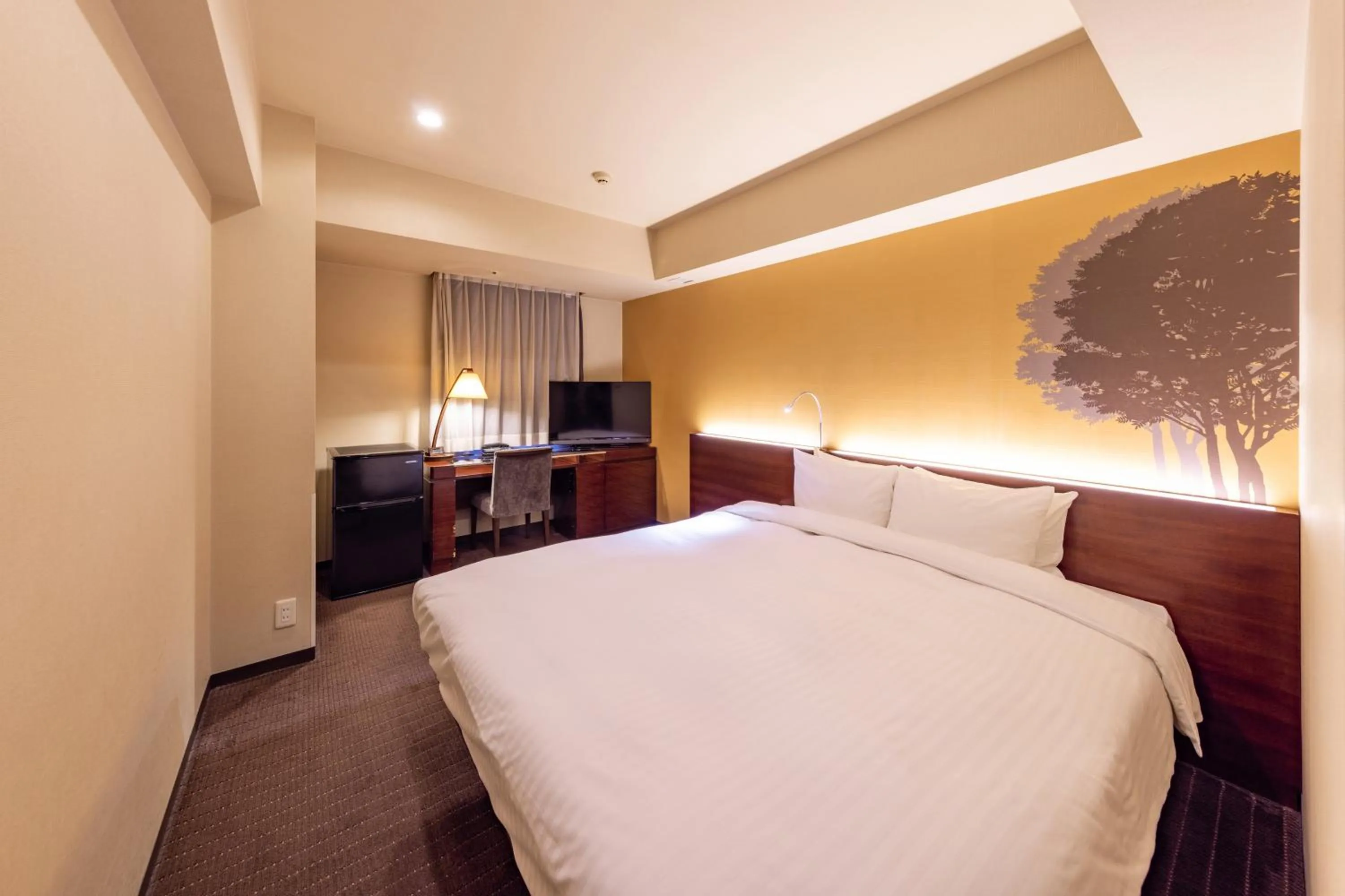 Photo of the whole room, Bed in Hotel Keihan Sapporo