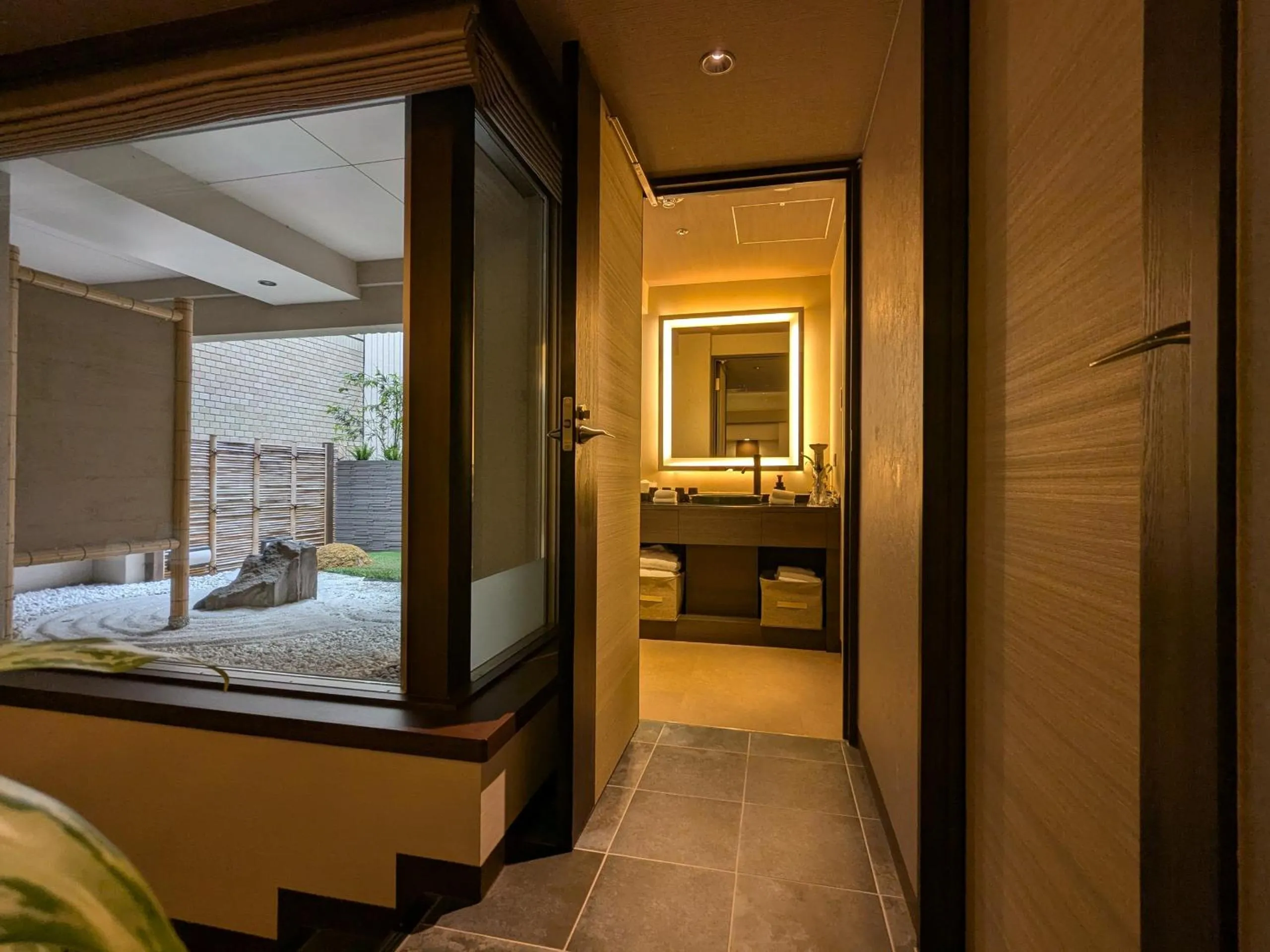 Bathroom, Bed in Hotel Keihan Kyoto Grande