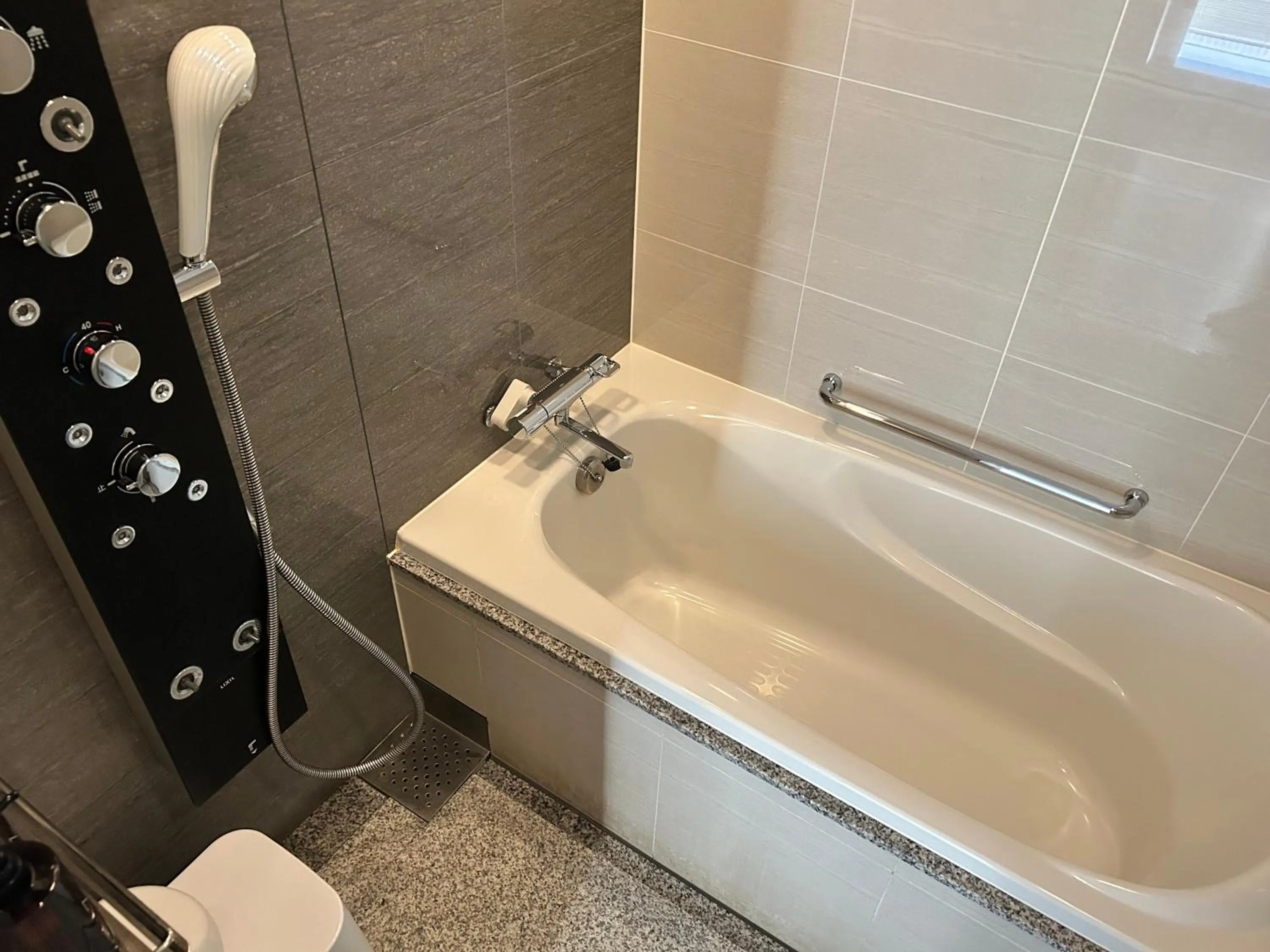 Bathroom in Hotel Keihan Kyoto Grande