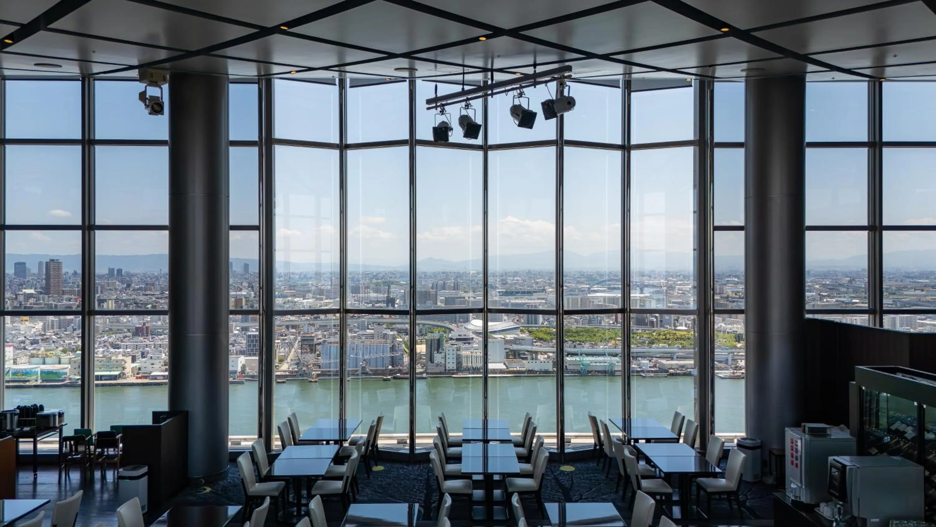 Restaurant/places to eat in Hotel Keihan Universal Tower
