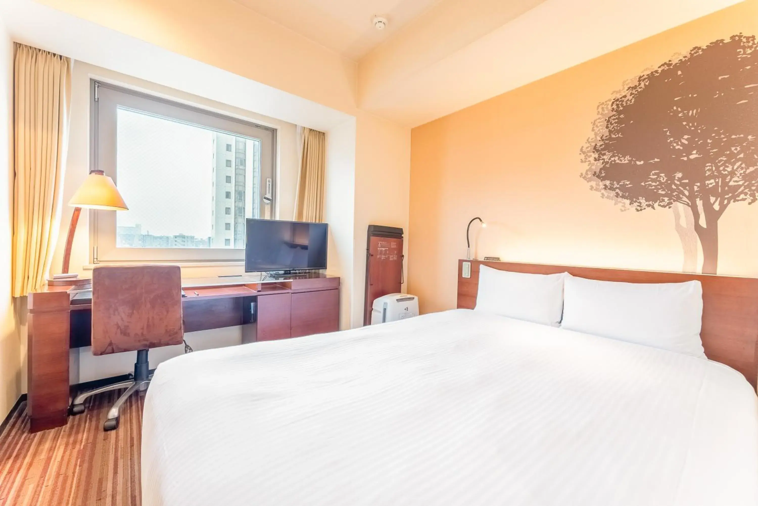 Double Room with Small Double Bed - Non-Smoking in Hotel Keihan Asakusa Double Room with Small Double Bed - Non-Smoking in Hotel Keihan Asakusa