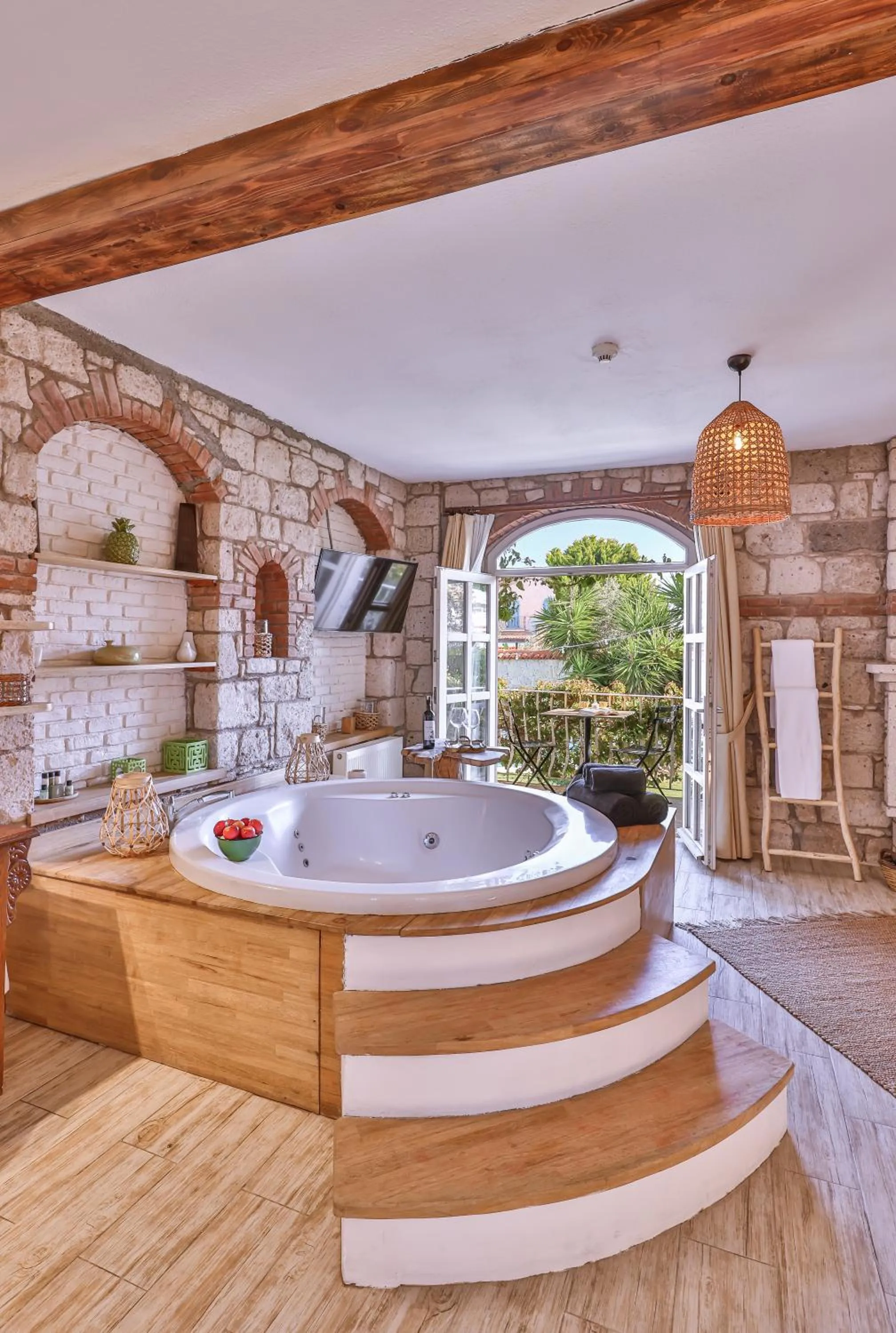 Hot Tub in Cumbali Konak Hotel (Adults Only +12)