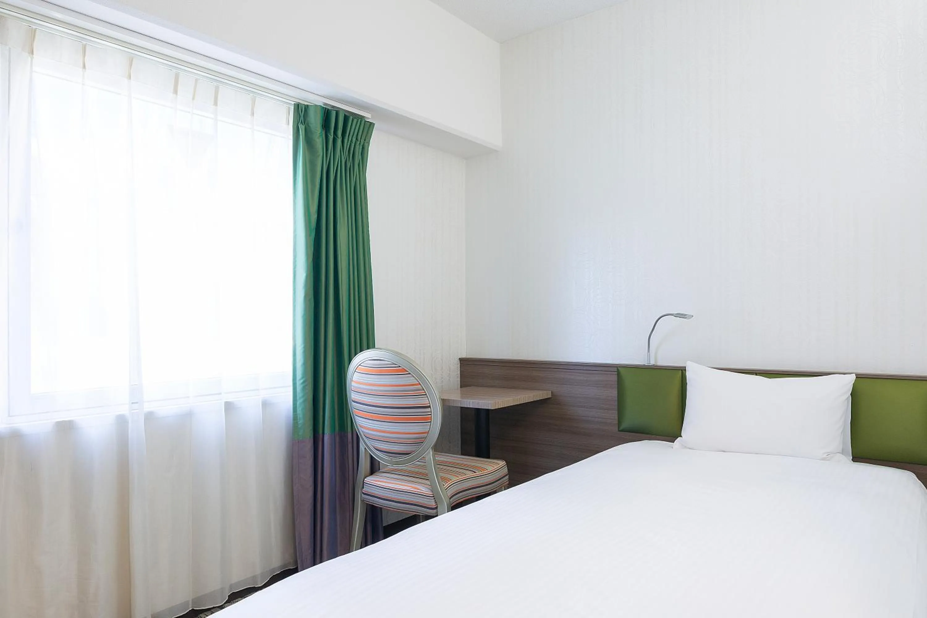 Photo of the whole room, Bed in Hotel Keihan Tenmabashi