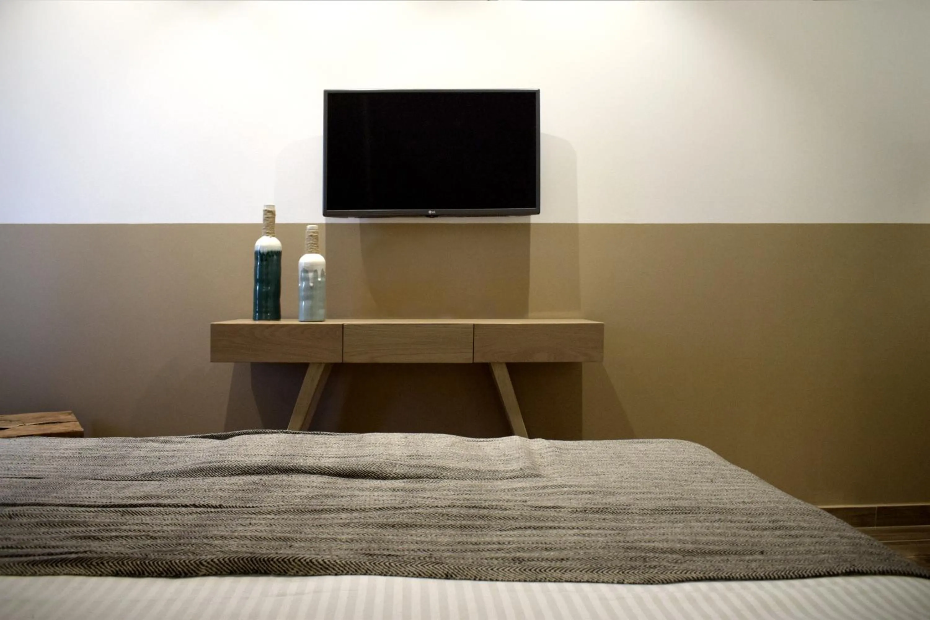 Decorative detail, Bed in Meltemi