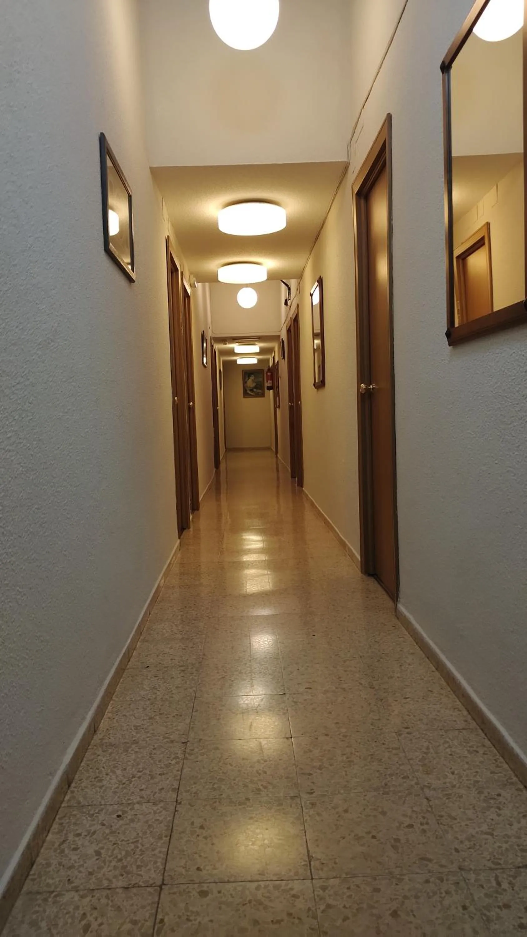 locker in Hotel Ria de Vigo "Tierra de Campos"