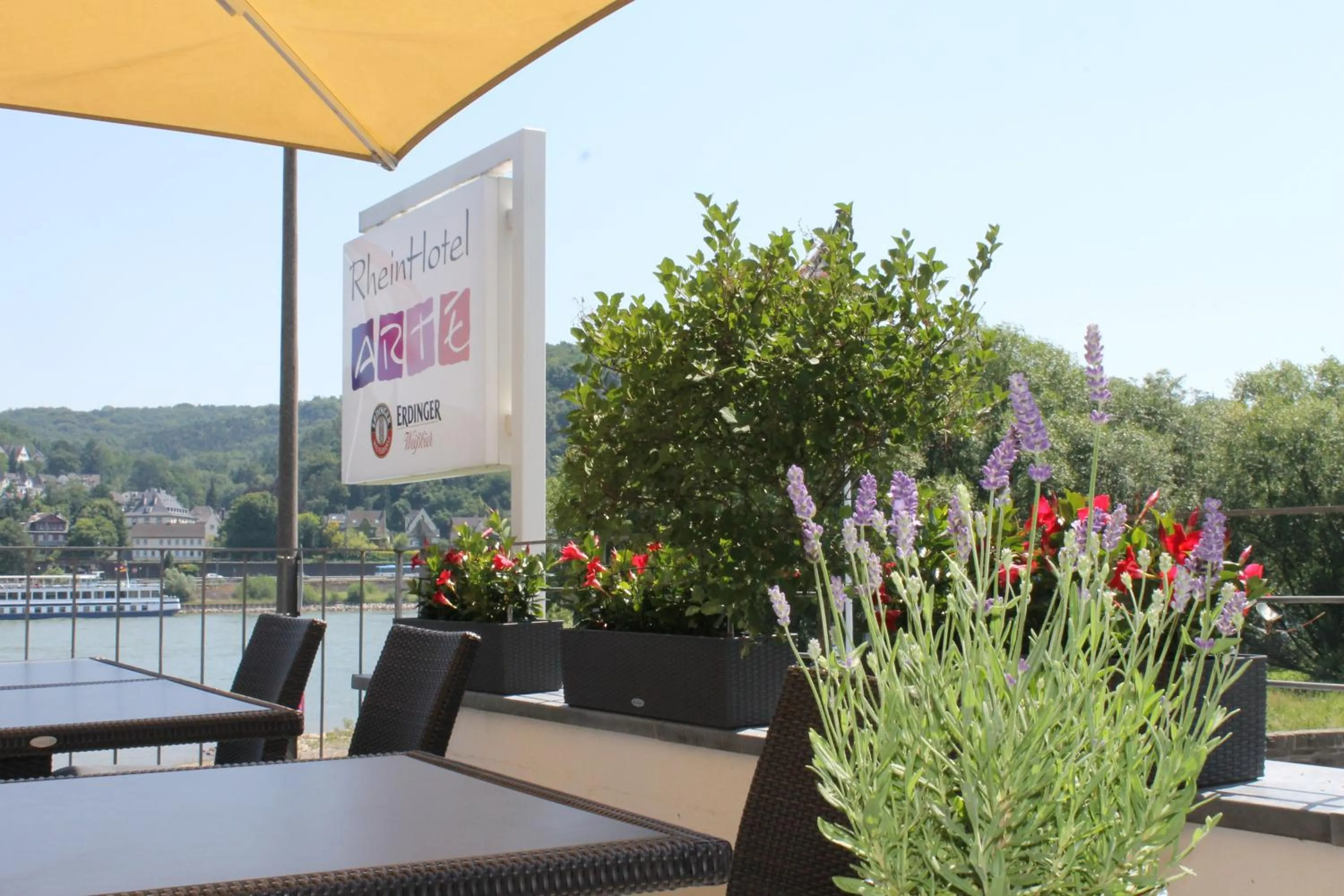 Property logo or sign in RheinHotel ARTE