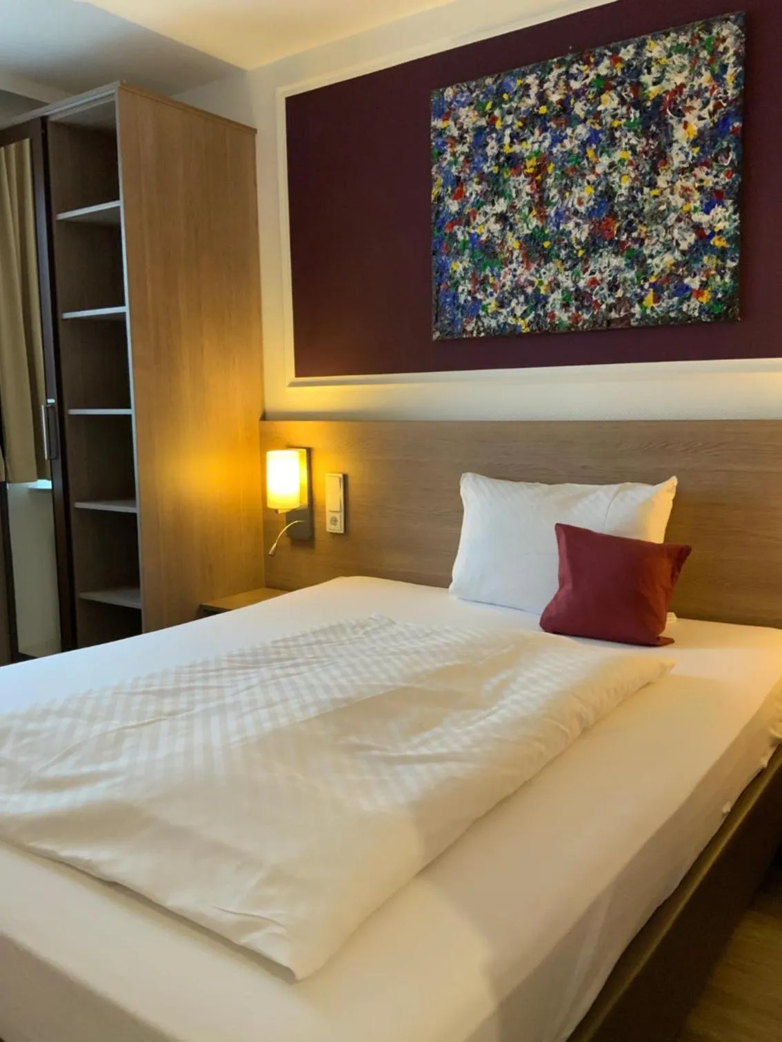 Bed in RheinHotel ARTE