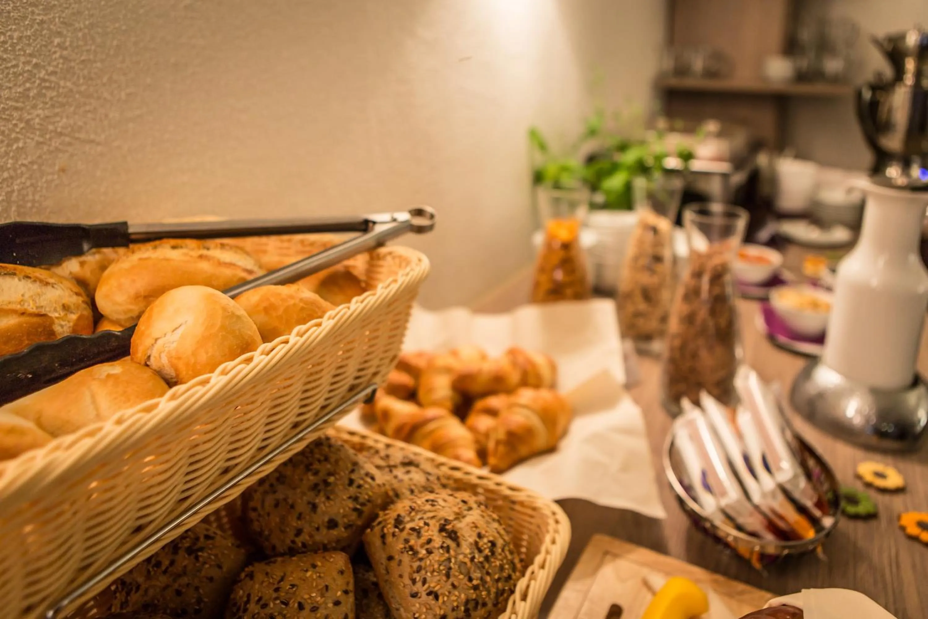 Buffet breakfast in RheinHotel ARTE