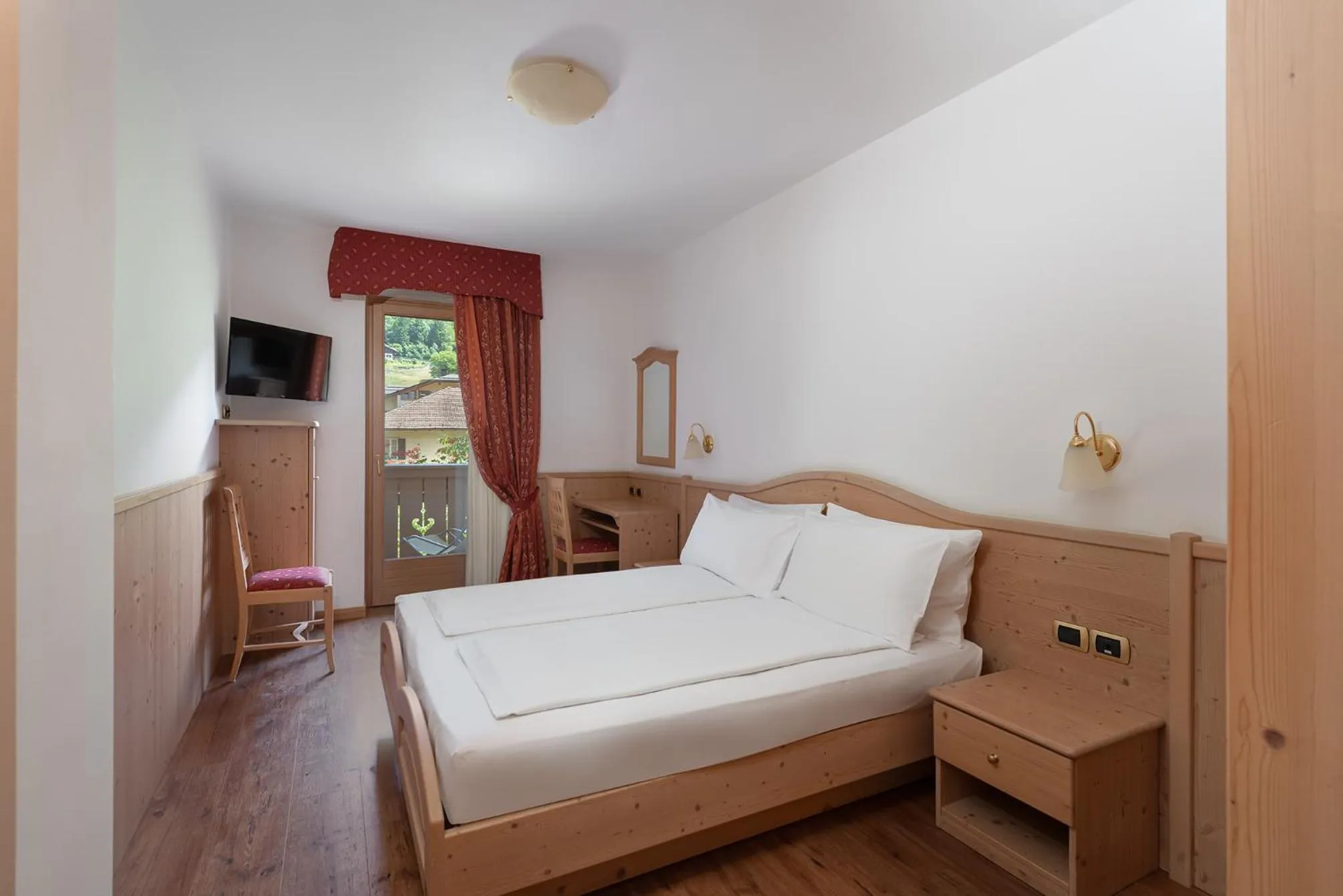 Bedroom, Bed in Beverly Alps Hotel & Spa