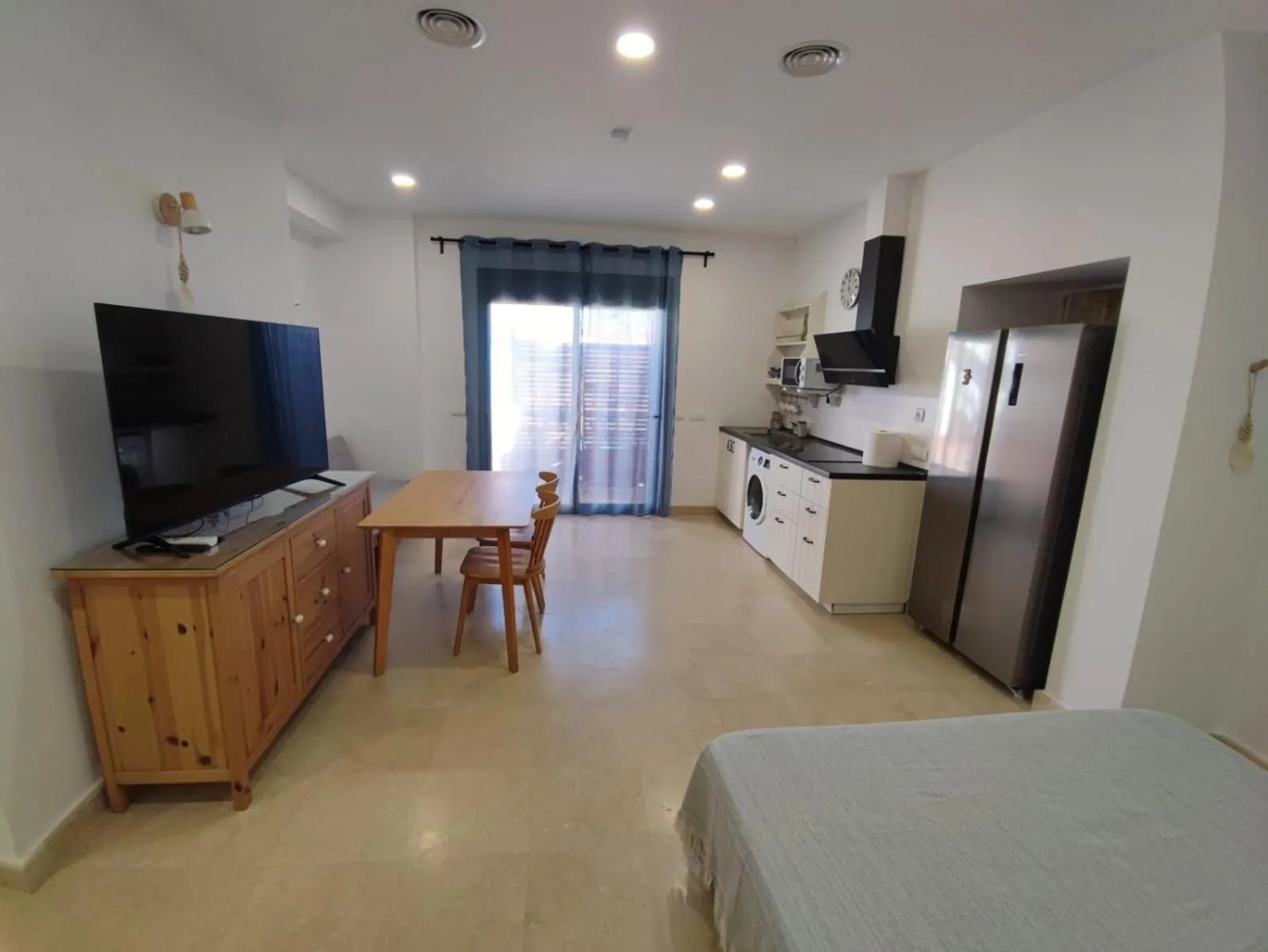 Photo of the whole room, Bed in Biznaga Hols