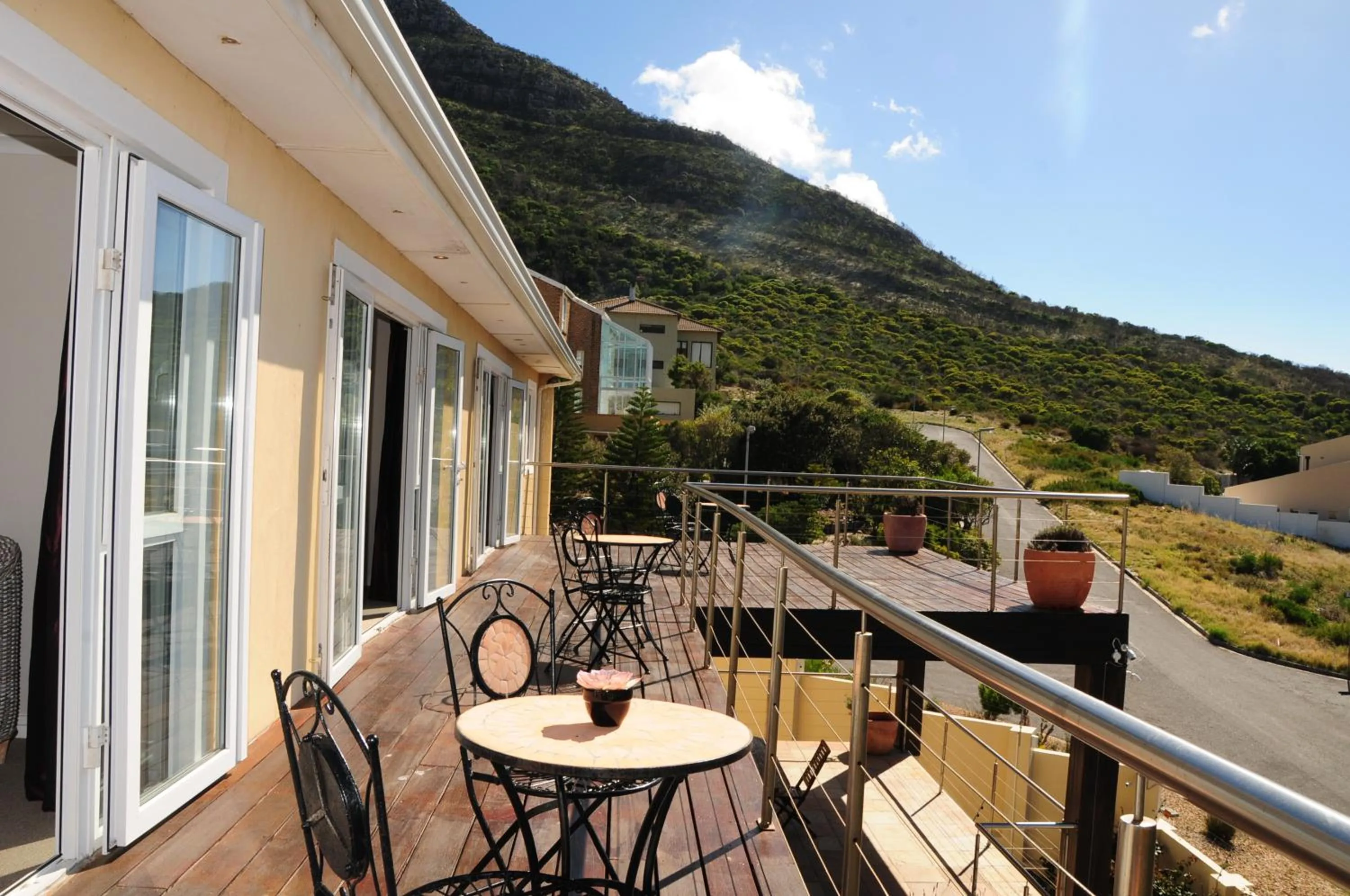 Hout Bay Breeze Guest House