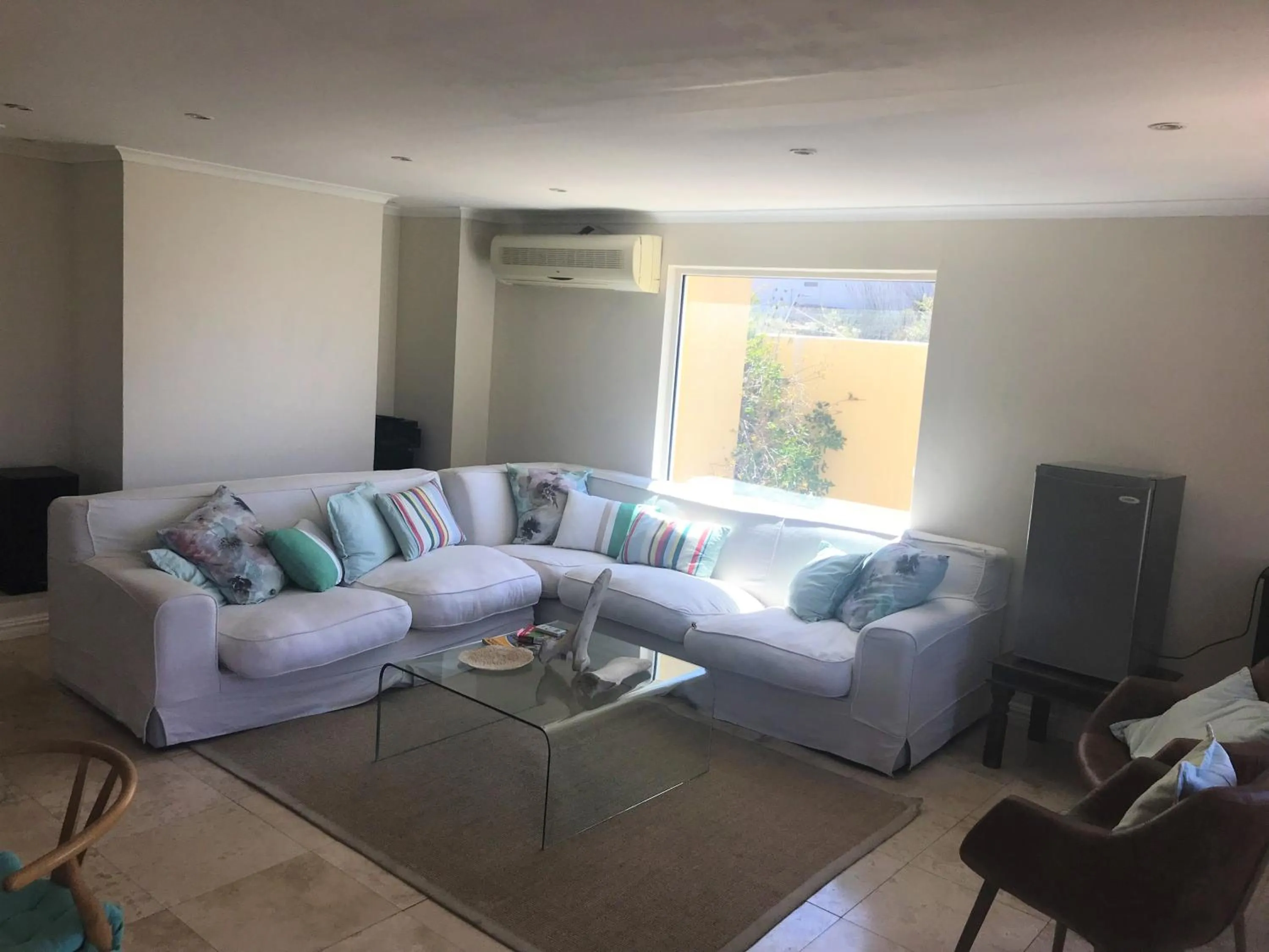 Living room in Hout Bay Breeze Guest House