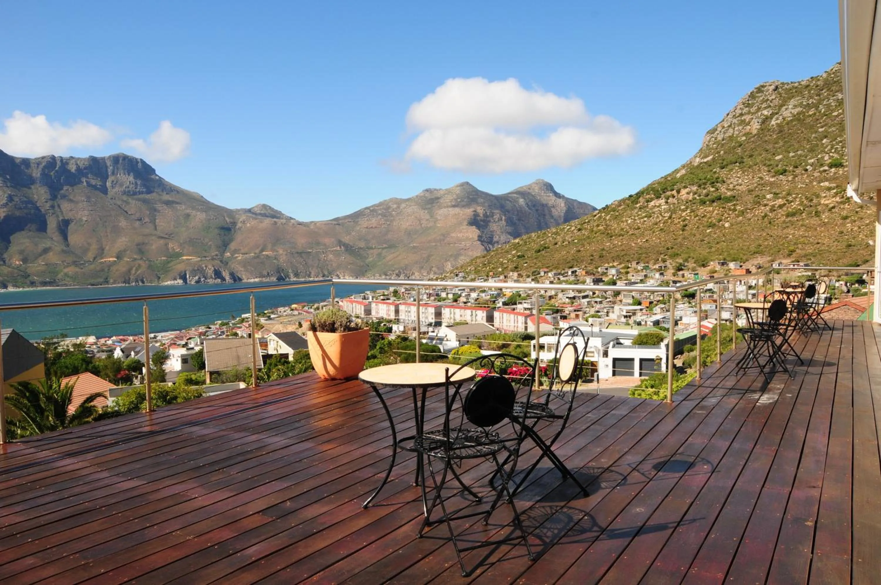 Hout Bay Breeze Guest House