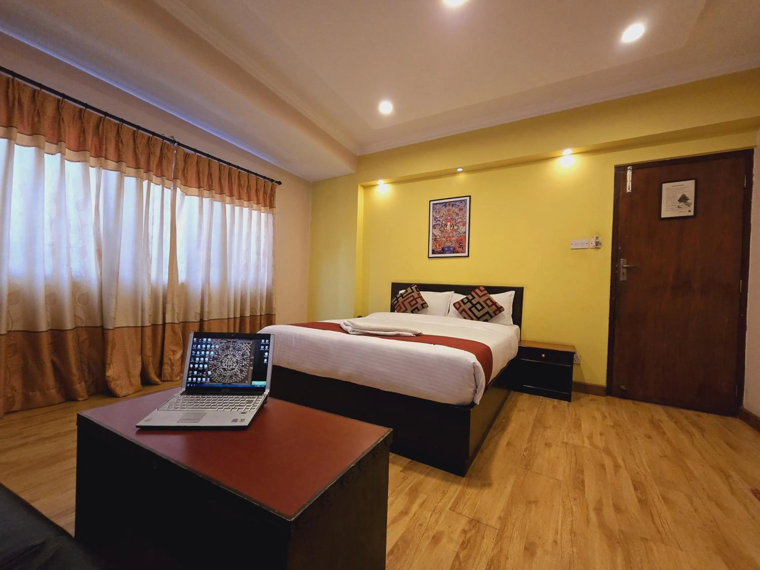Bedroom, Bed in Cascade Hotel Kathmandu