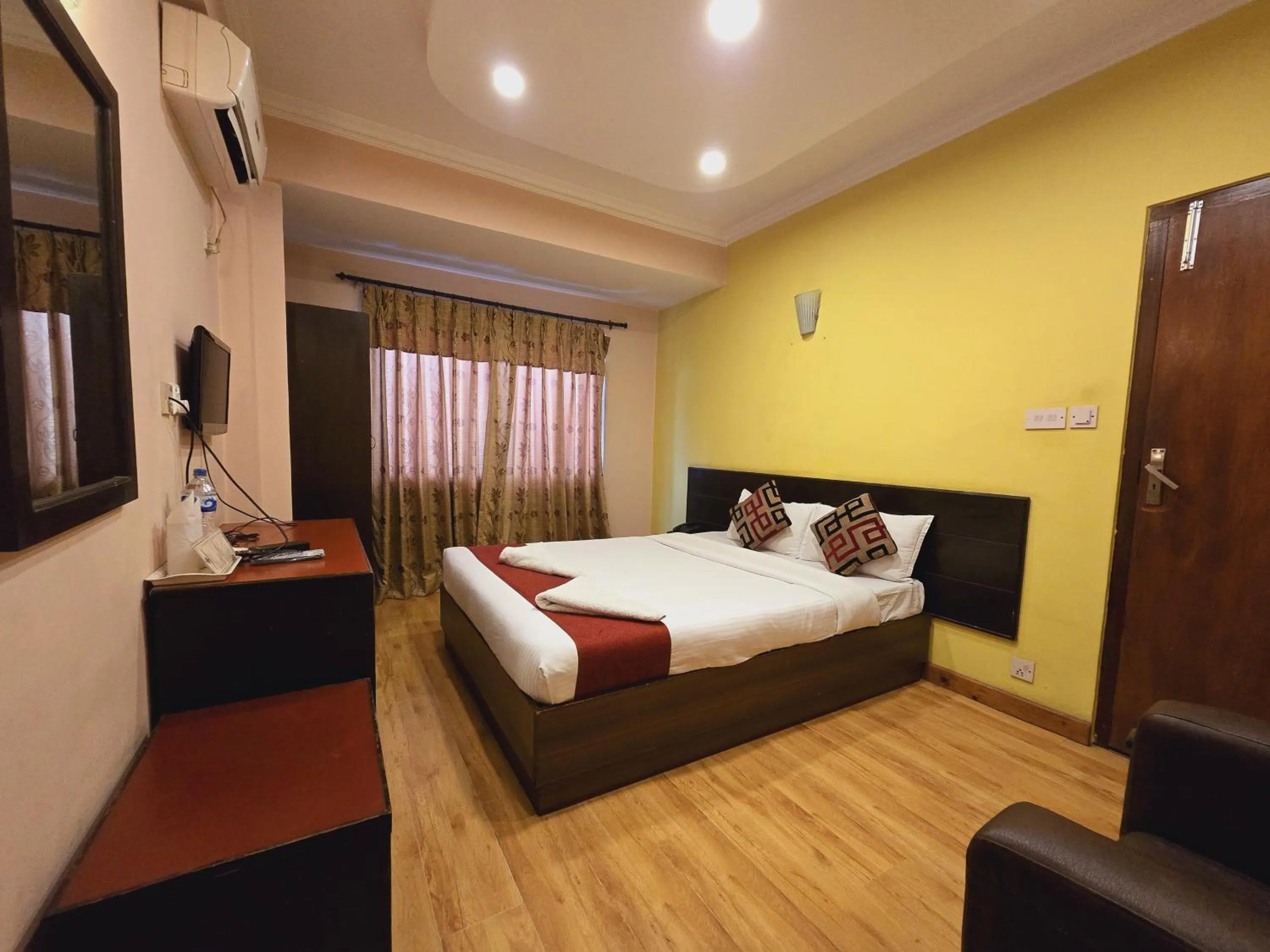 Bed in Cascade Hotel Kathmandu