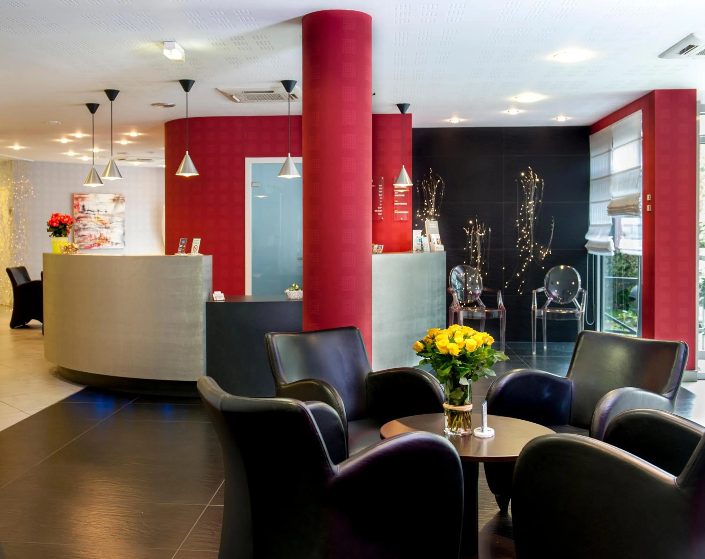 Lobby or reception in Brit Hotel Belfort Centre-Le Boreal