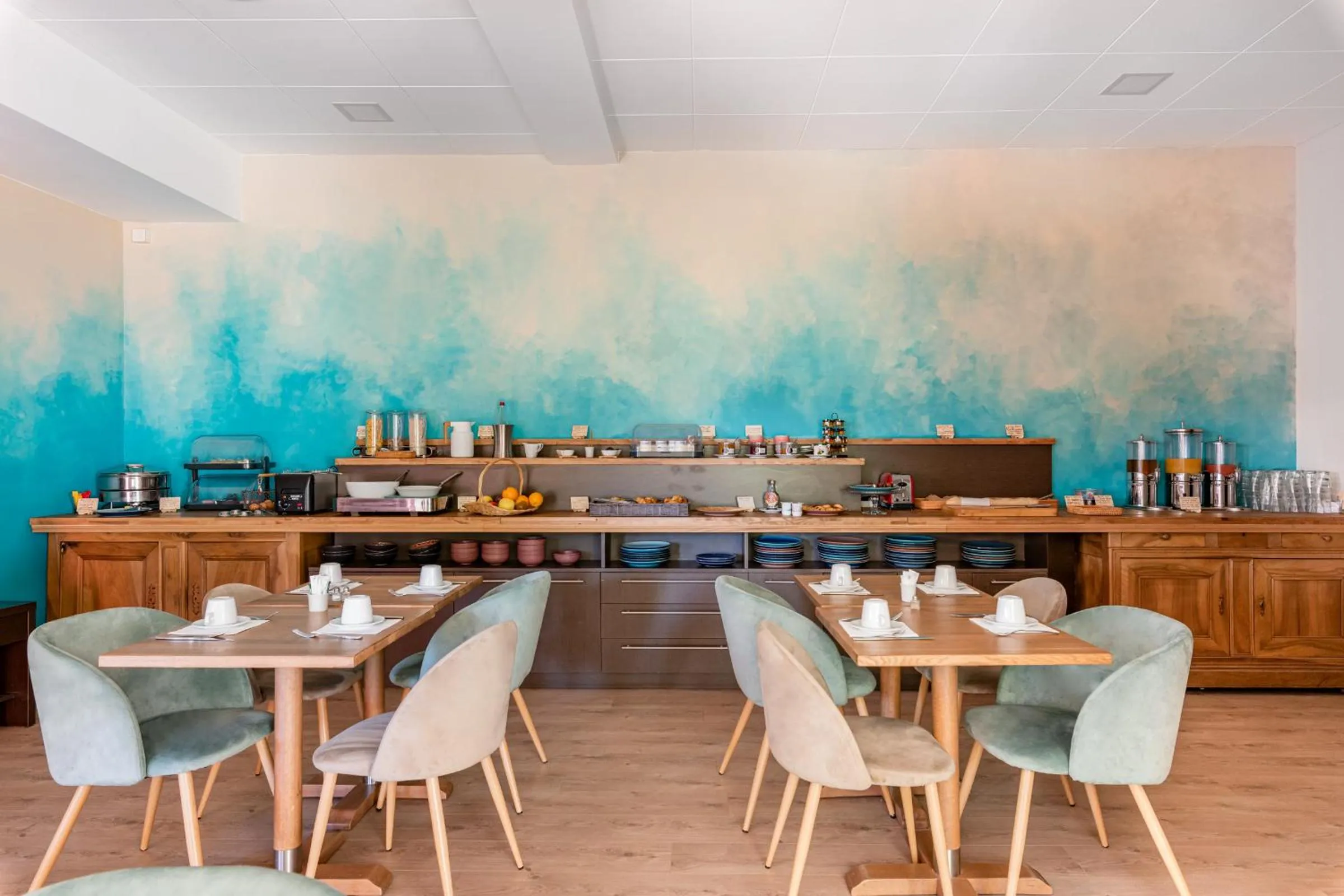 Restaurant/places to eat in Best Western Hôtel des Barolles - Lyon Sud