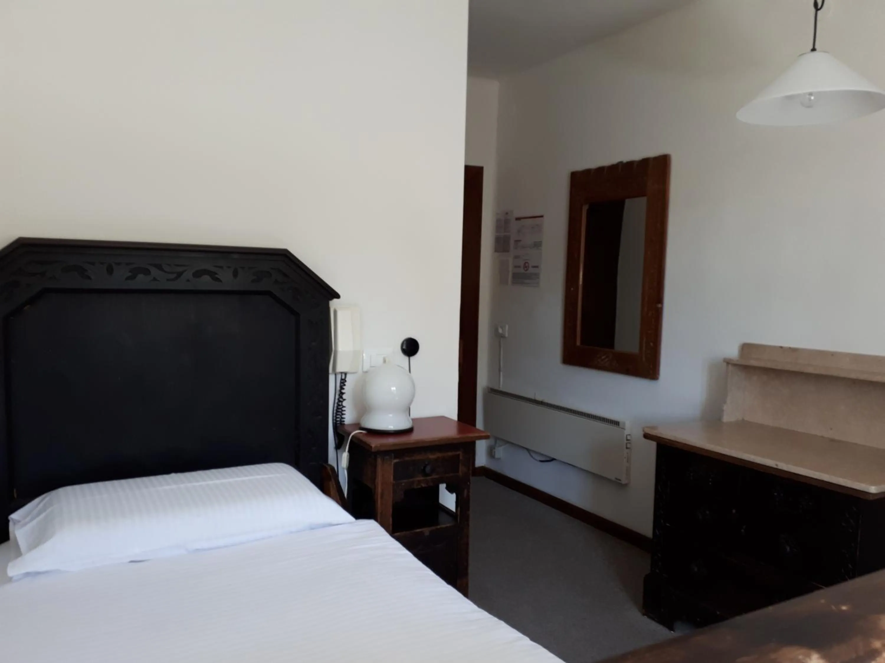 Bedroom, Bed in Castel Pergine