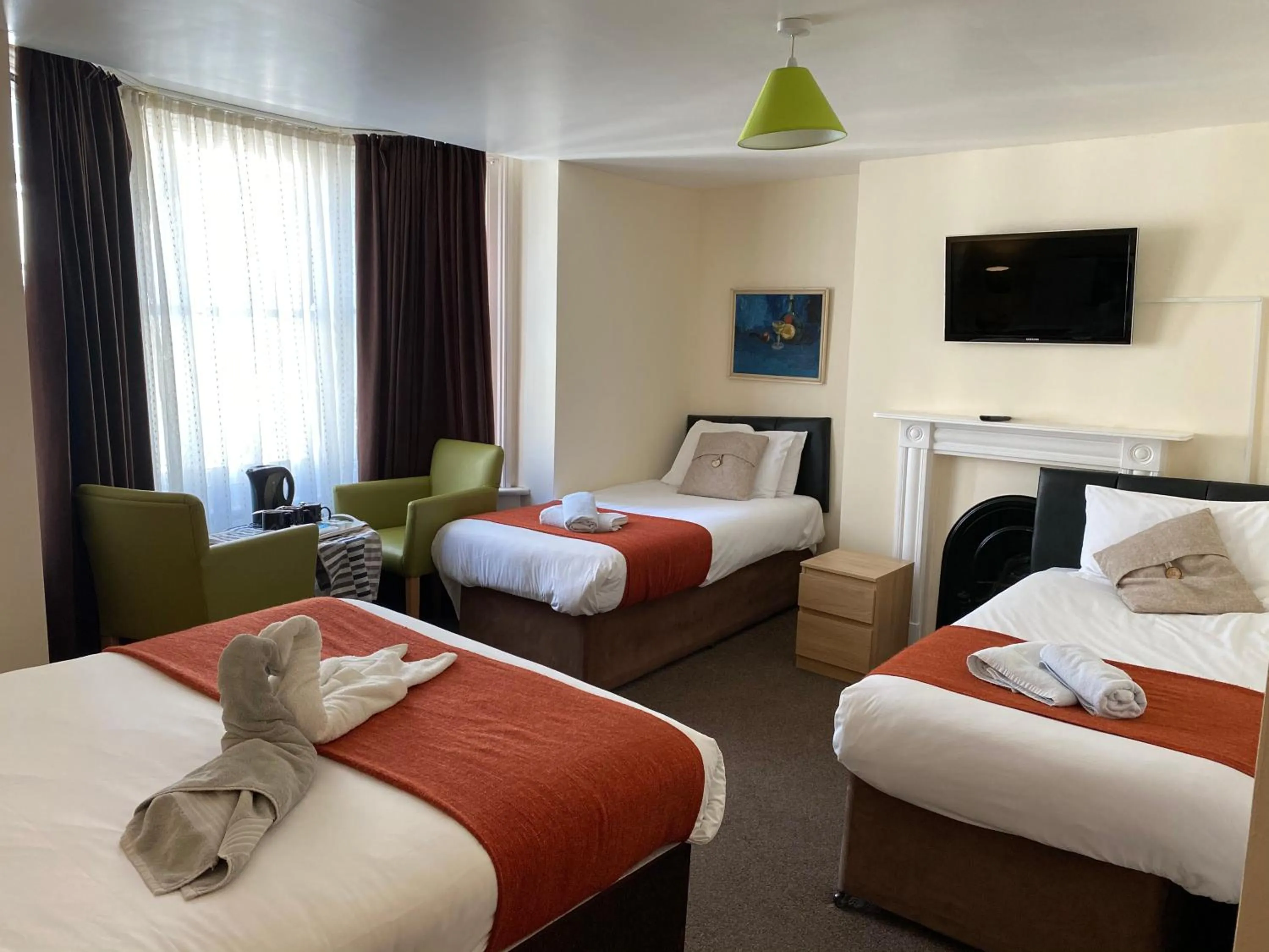 TV and multimedia, Bed in Old Palace Guest House