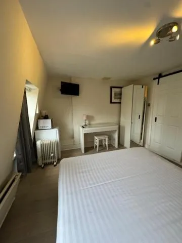 Bed in The Paramount Hotel