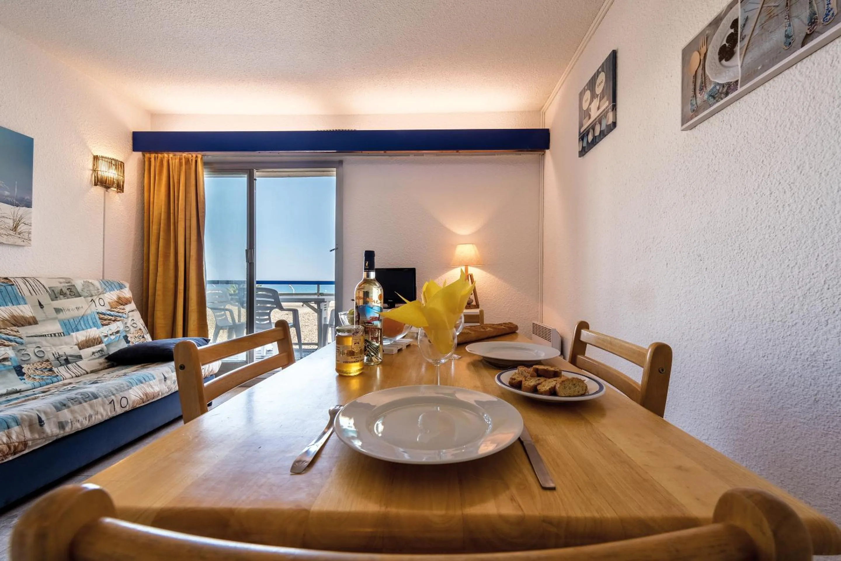 Dining area in Lagrange Vacances Le Lydia Playa