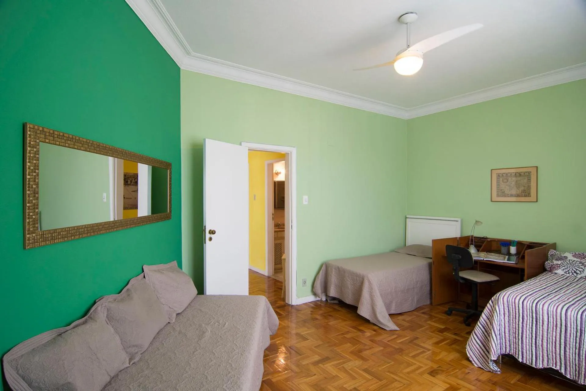 Bed in Flat Imperador