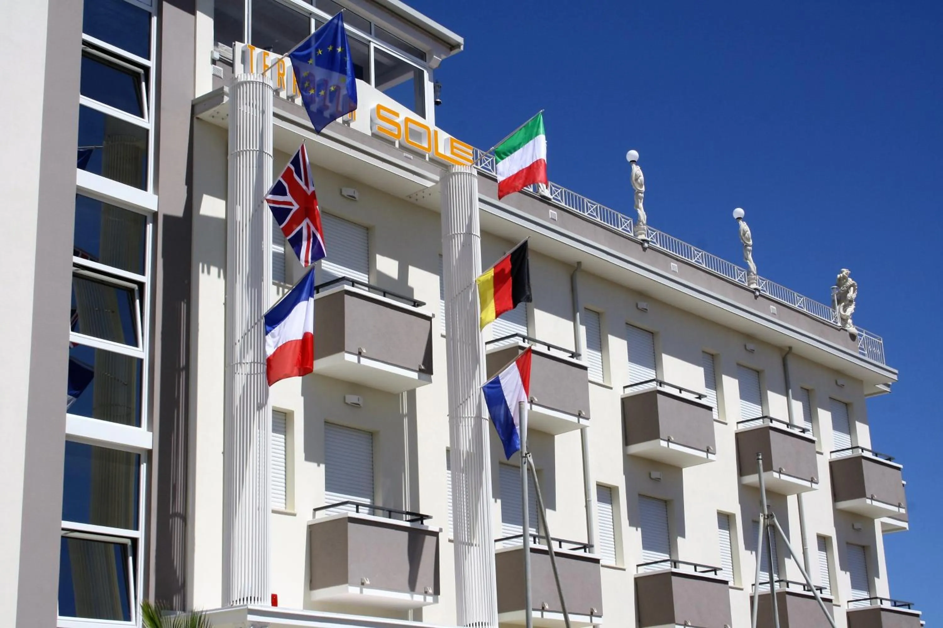 Property building in GFH - Hotel Sole Resort & Spa