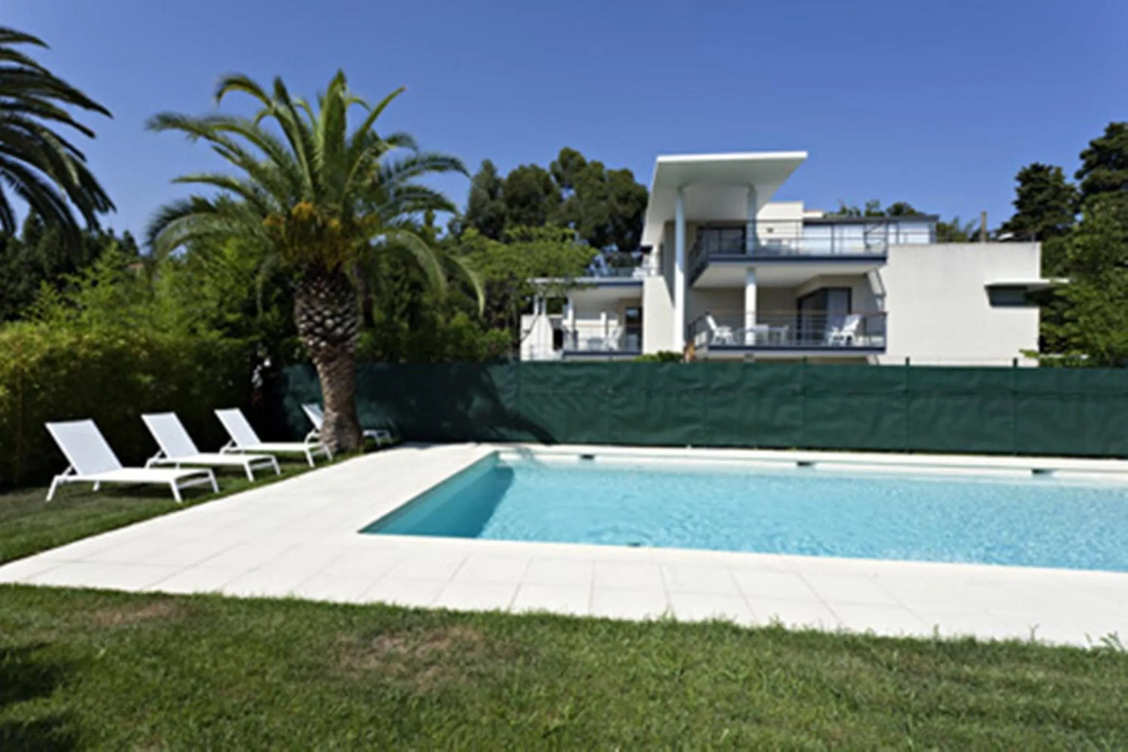 Swimming pool in Arthur Properties - Montfleury