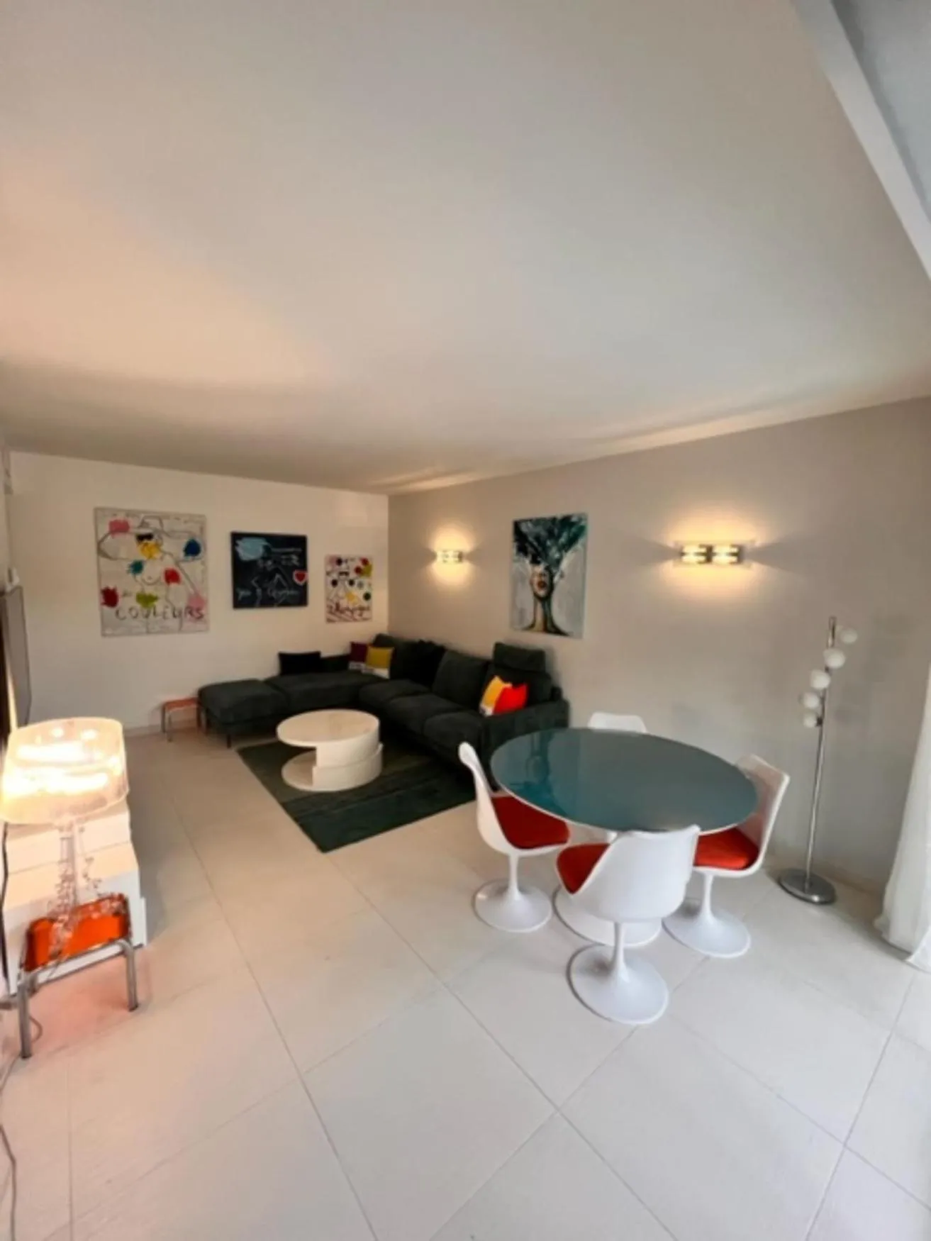 Living room, Bed in Arthur Properties - Montfleury