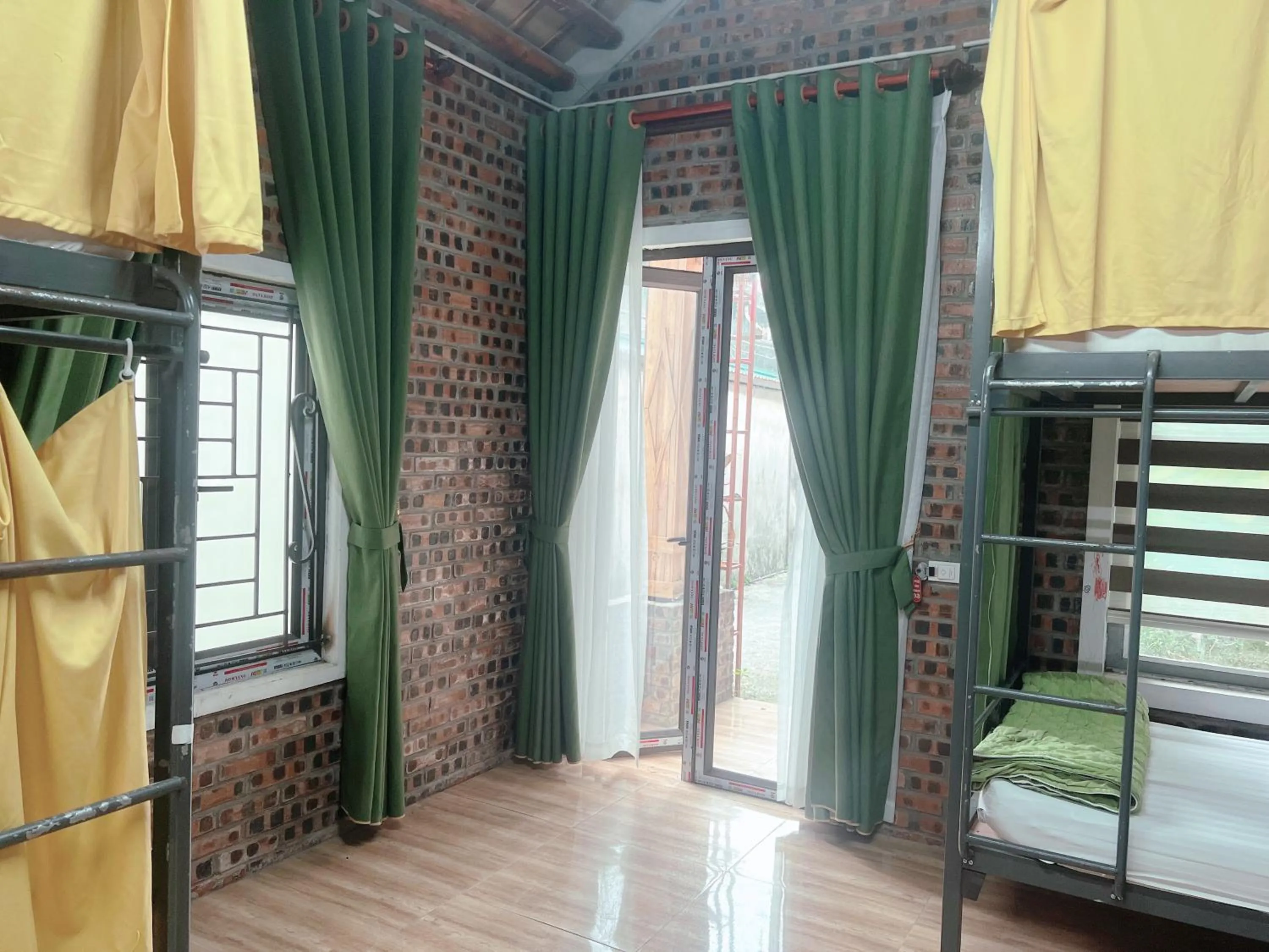 Bed in Tam Coc Serene Bungalow