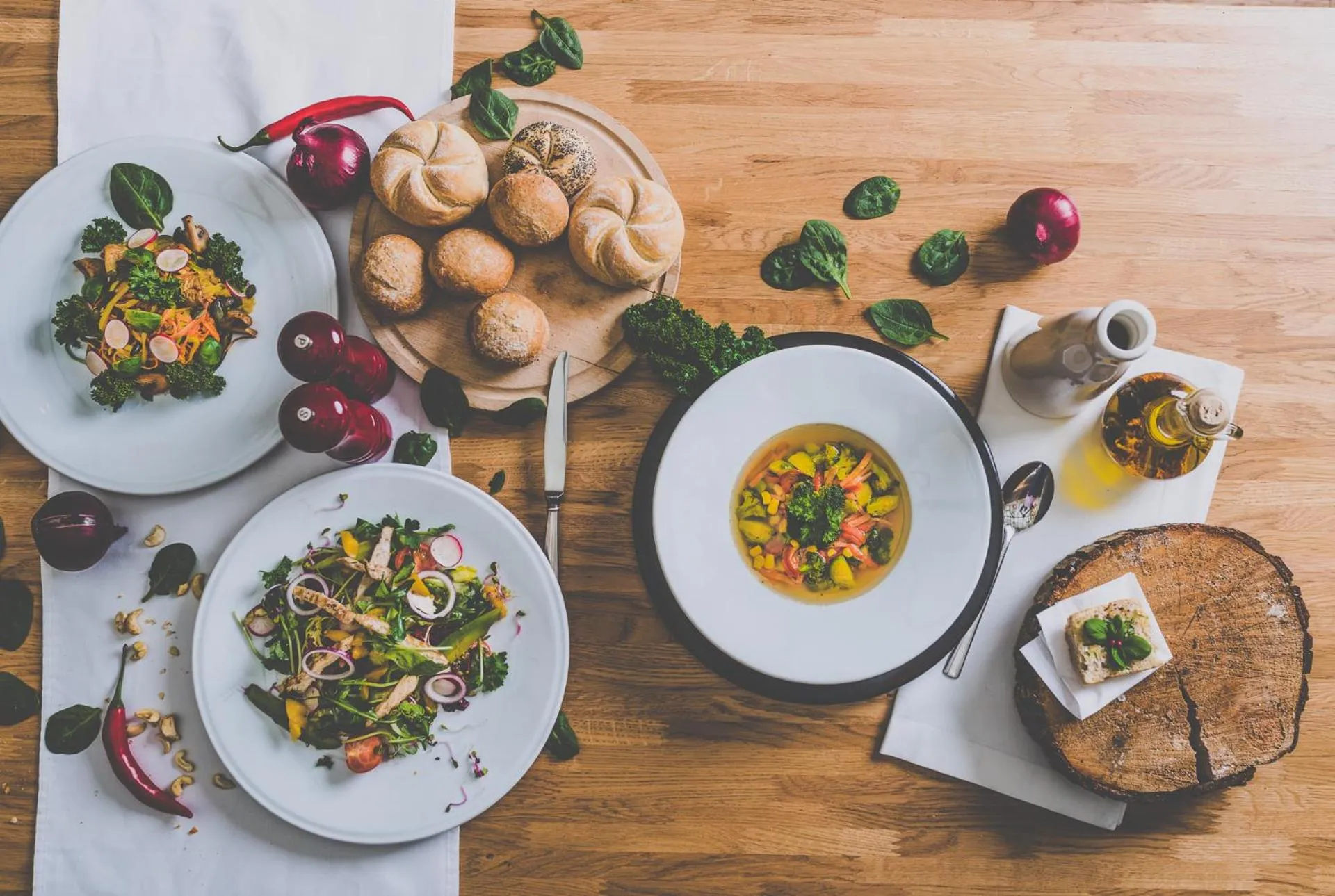 Restaurant/places to eat in Hotel Rodan