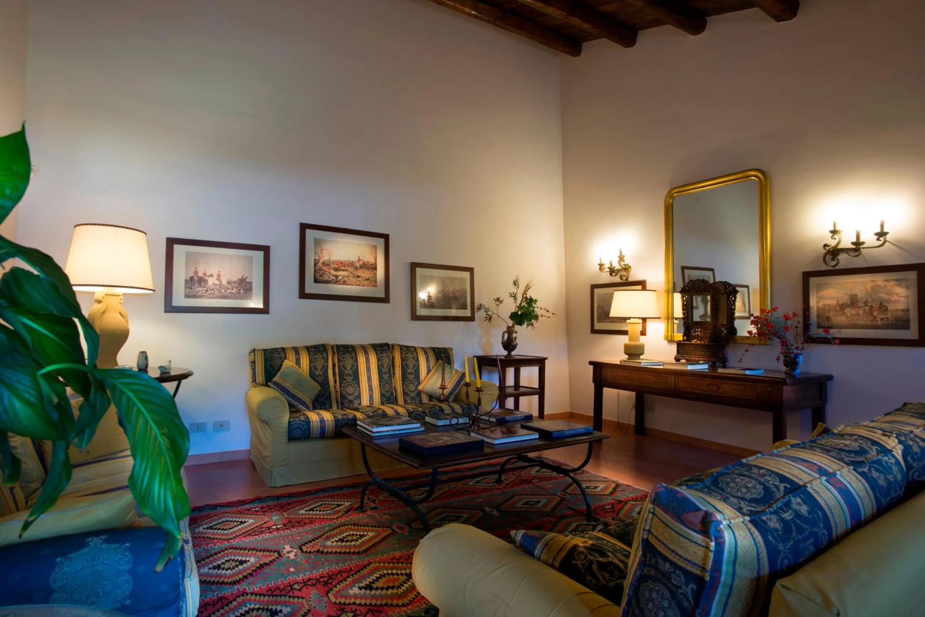 Communal lounge/ TV room in Masseria Rossella