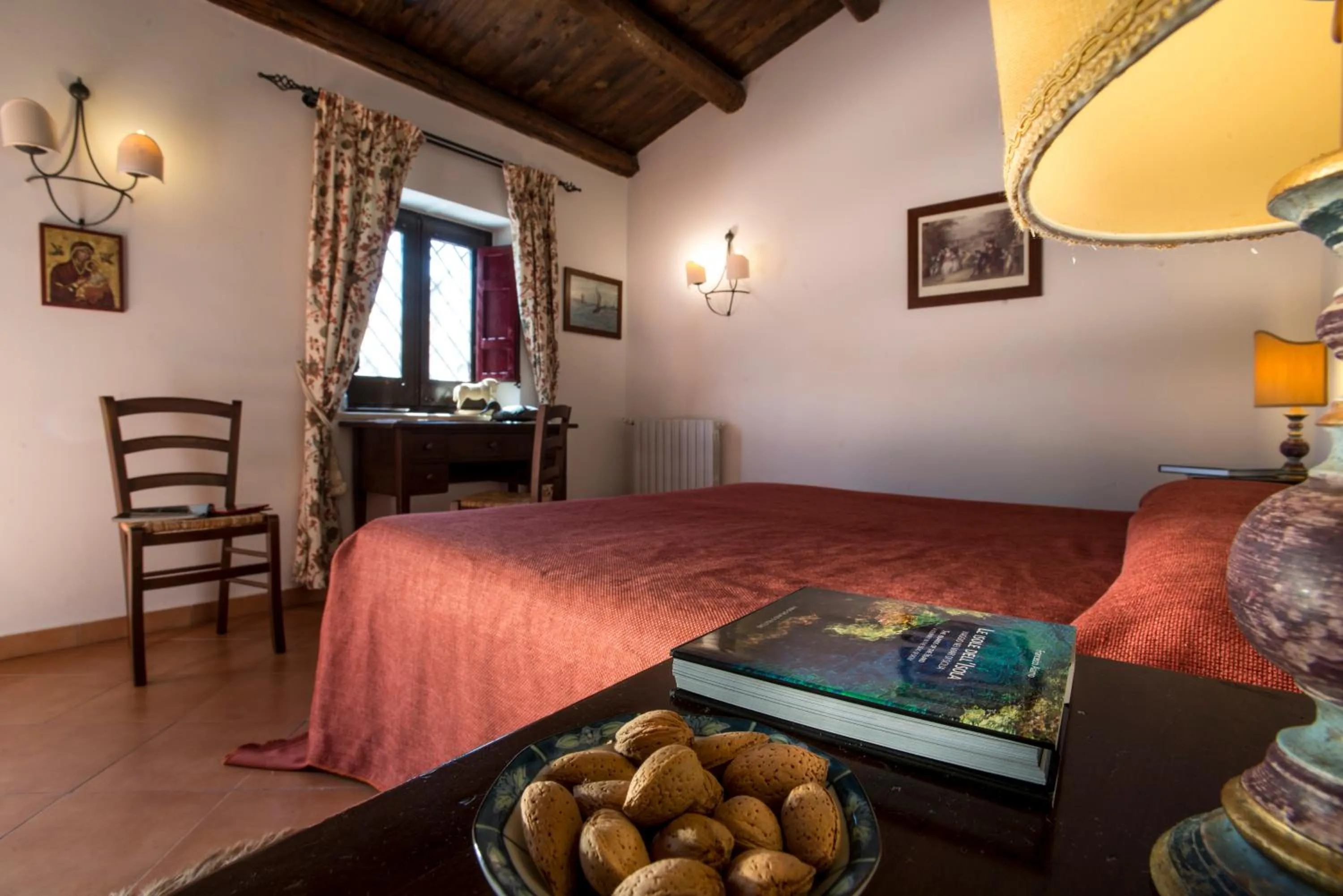 Photo of the whole room, Bed in Masseria Rossella