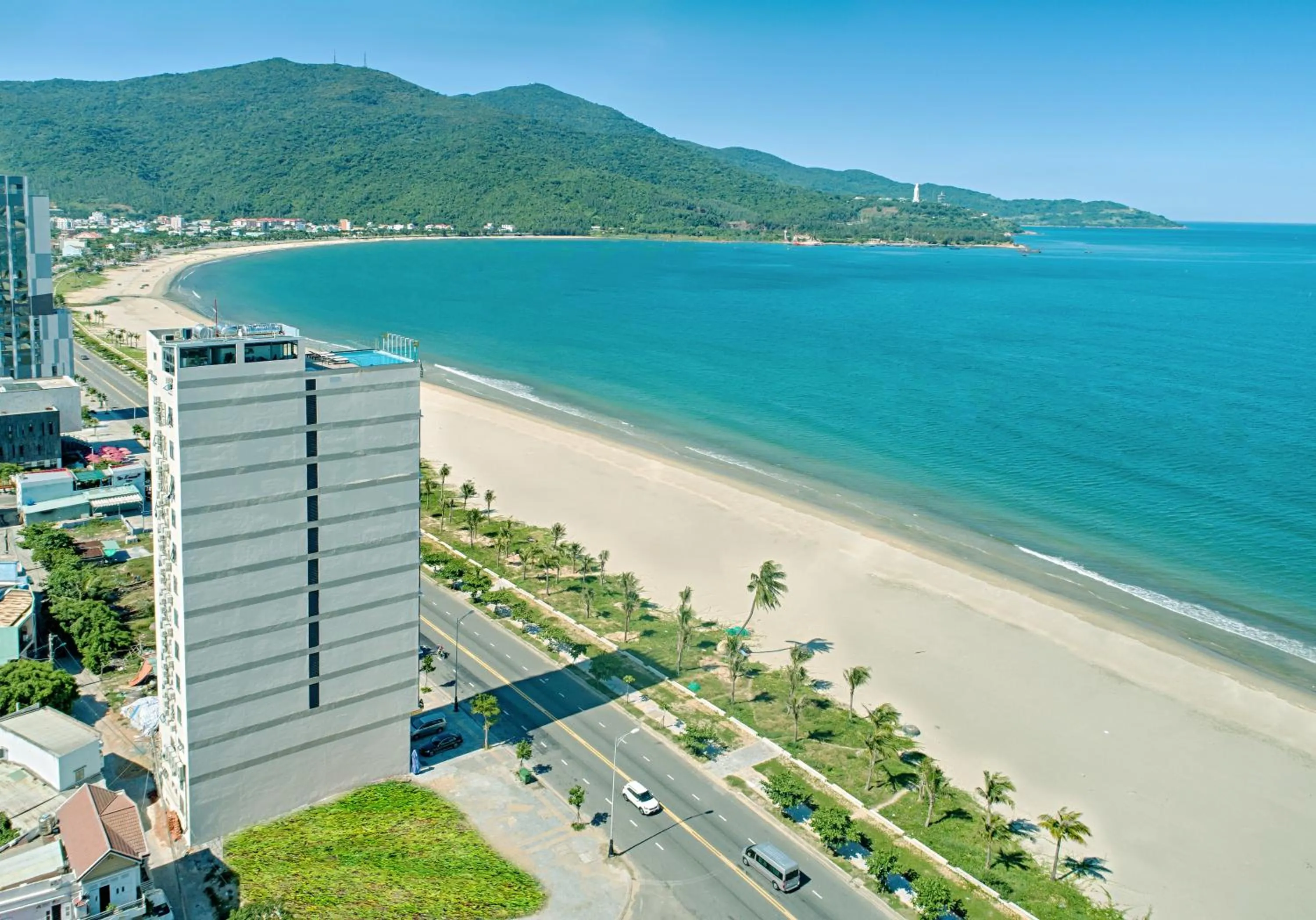 Property building in Alisia Beach Hotel Da Nang