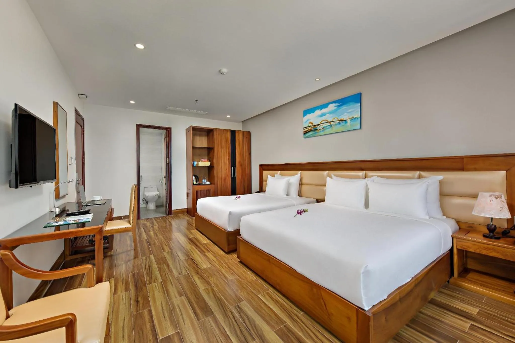 TV and multimedia in Alisia Beach Hotel Da Nang