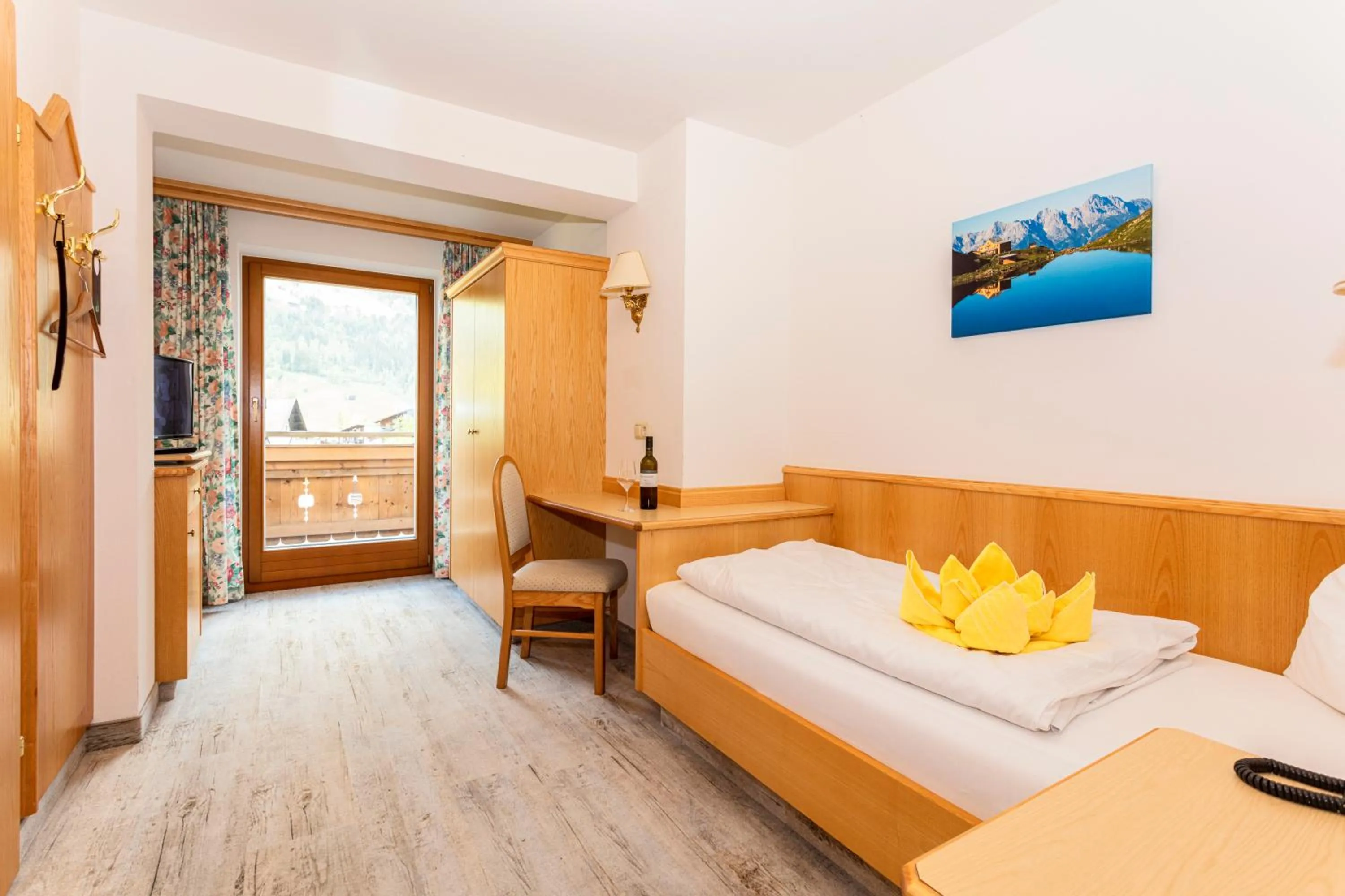 Bed in Hotel Bichlingerhof