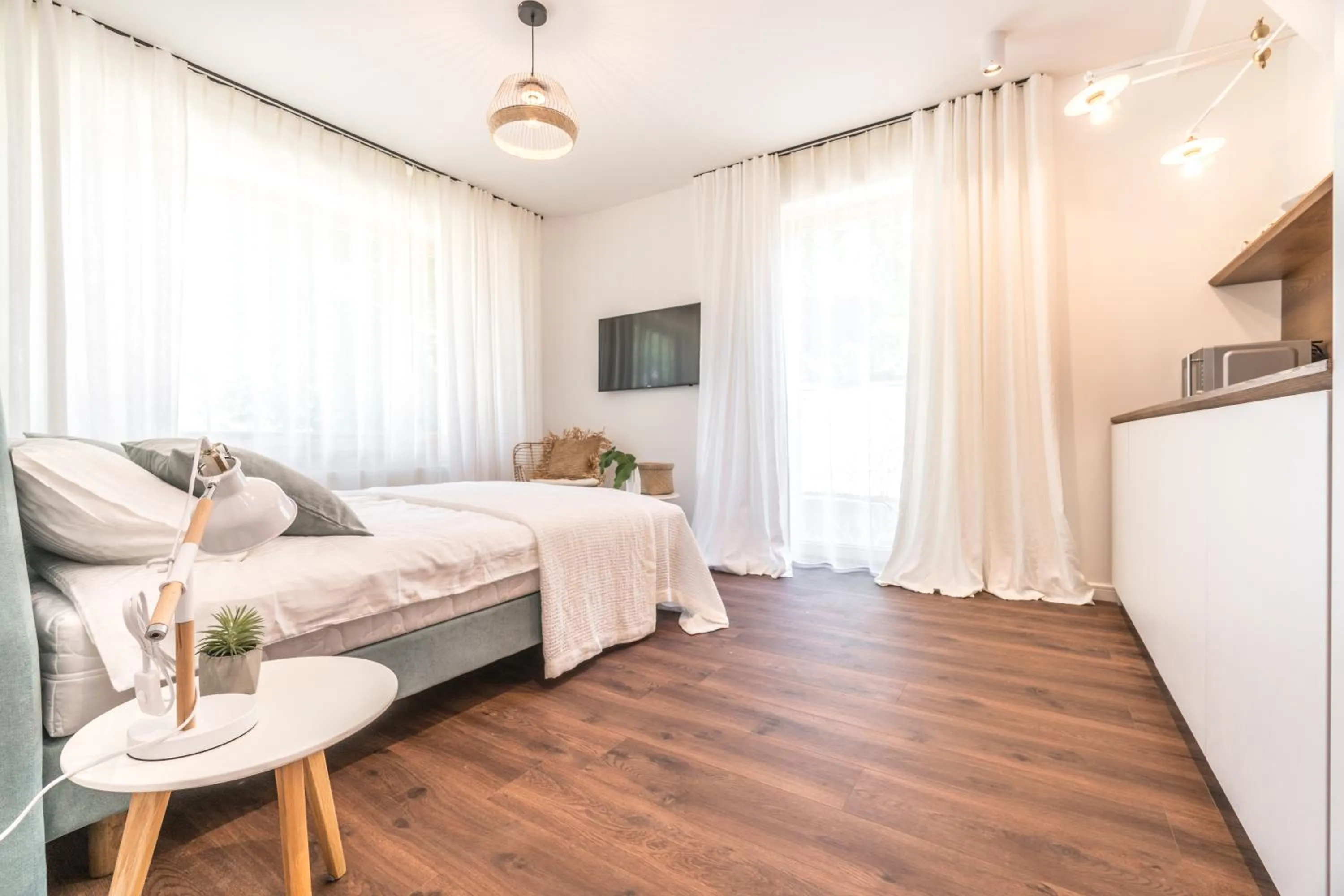 Bed in Tamara Suites & Apartments