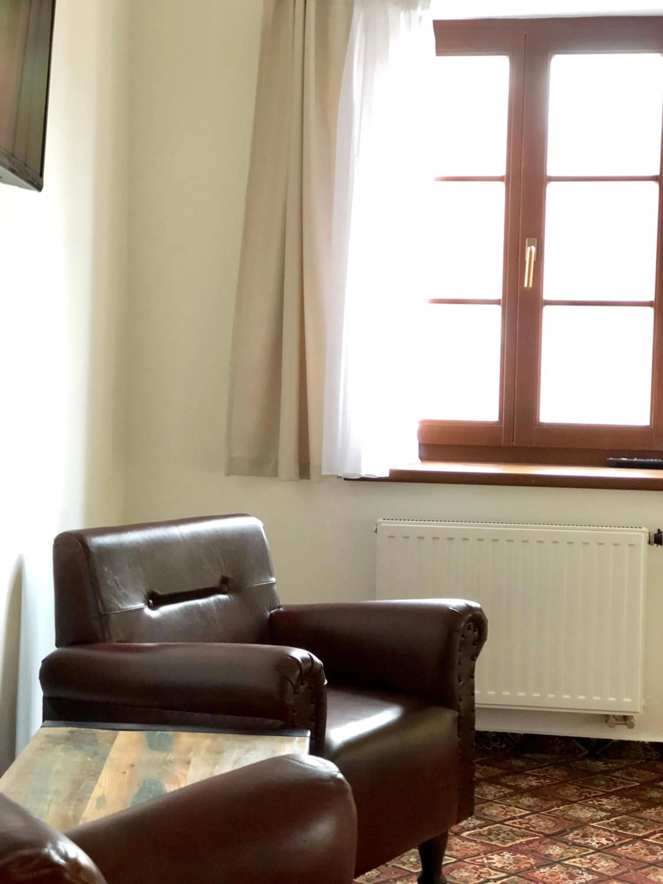 Seating area in Familia