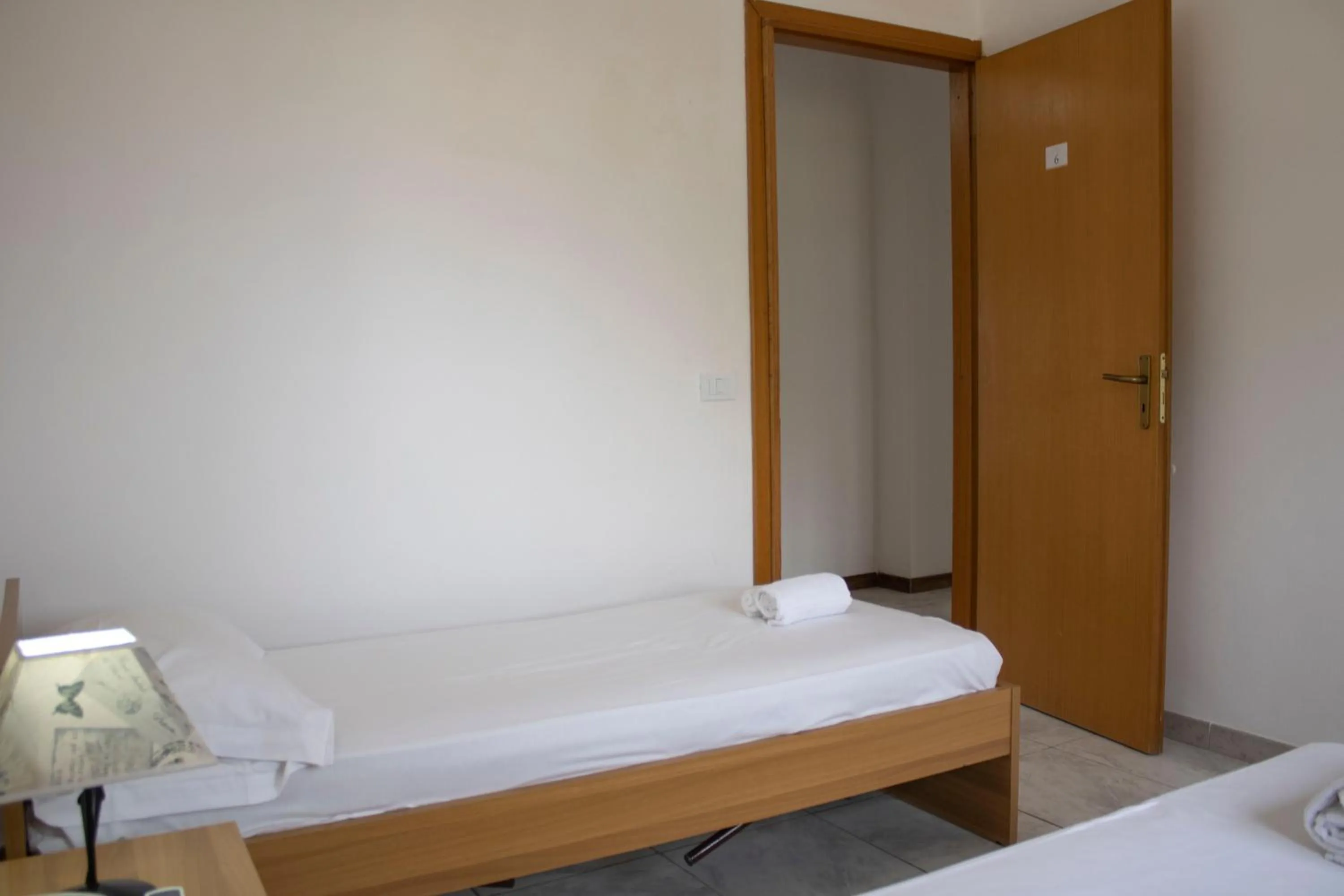 Bedroom, Bed in Agriturismo Bellajo - Ville Rustiche con Piscina