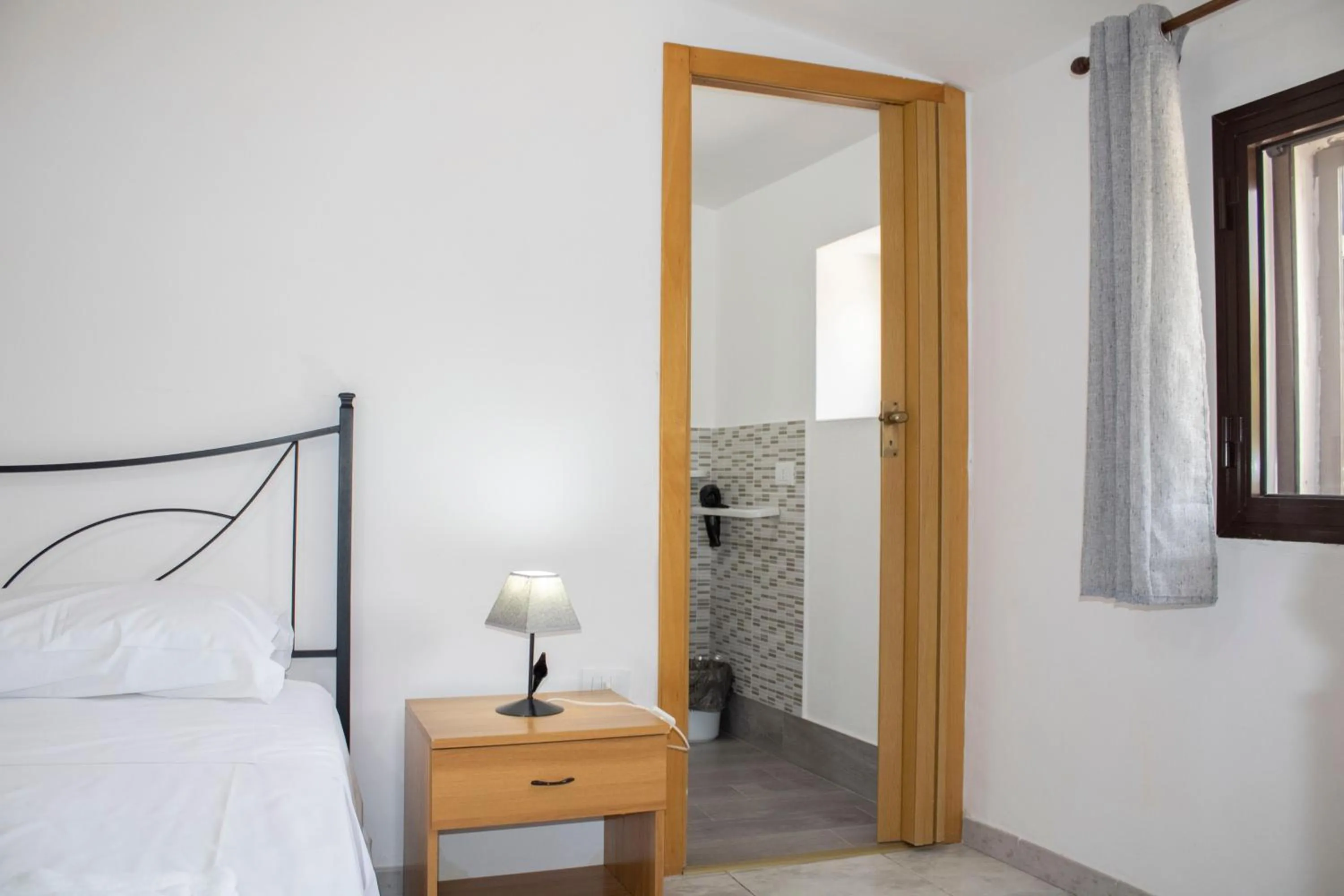 Bedroom, Bed in Agriturismo Bellajo - Ville Rustiche con Piscina