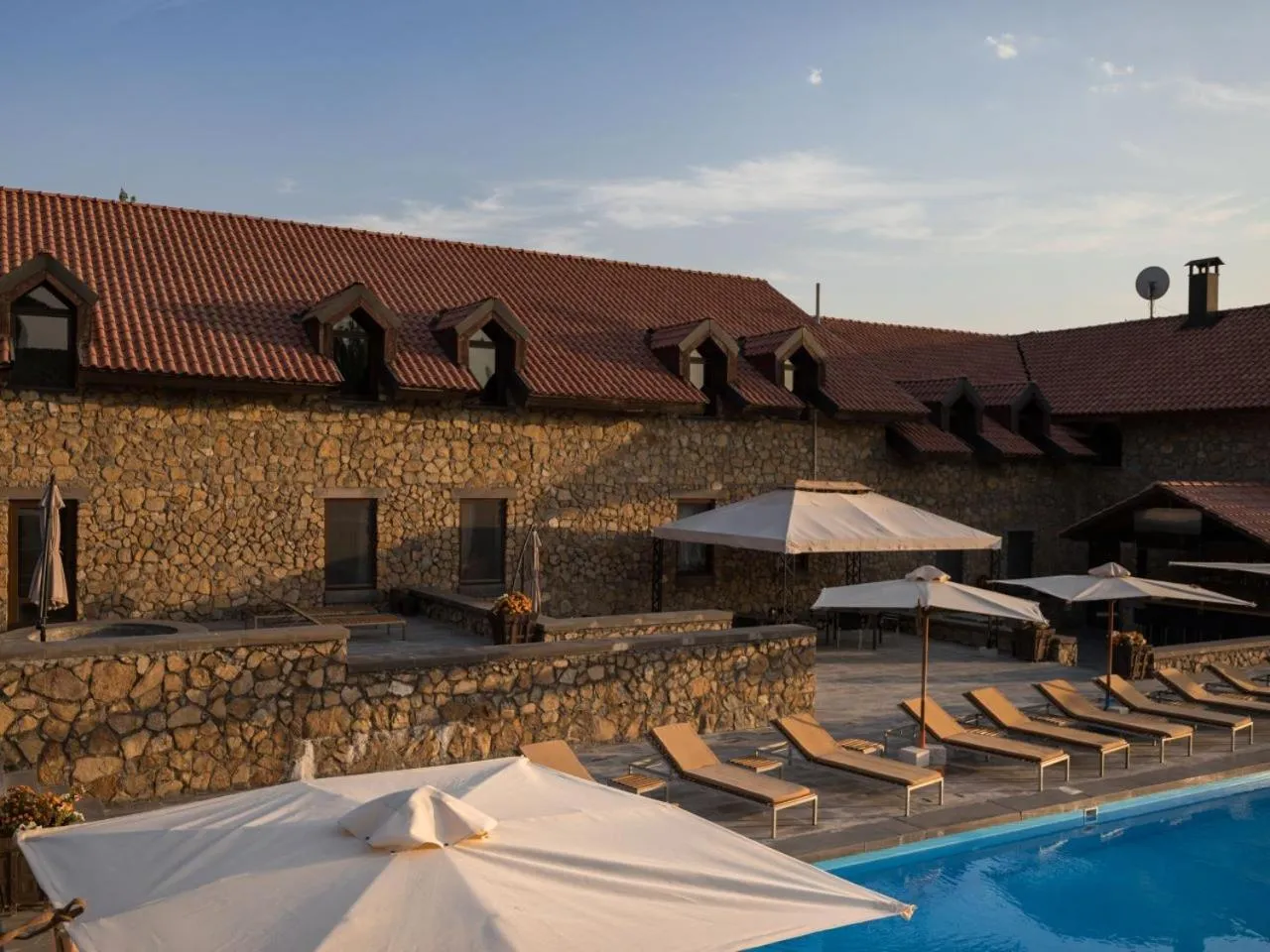 Hot Tub in Tufenkian Avan Marak Tsapatagh Hotel