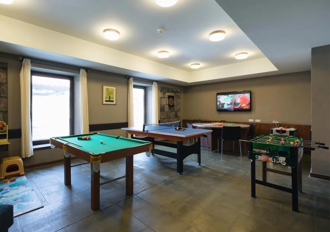 Billiard in Tufenkian Avan Marak Tsapatagh Hotel