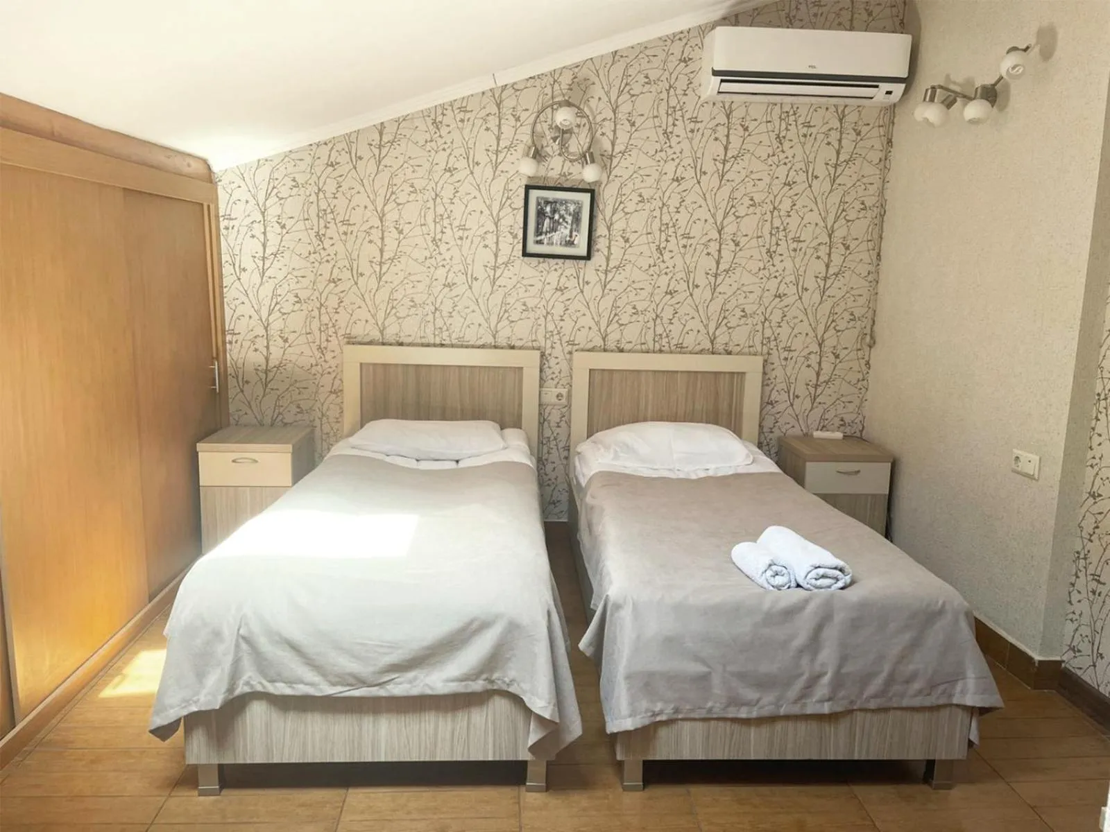 Bed in Hotel Toma's House