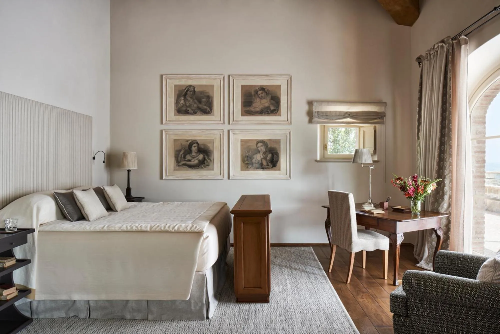 Bedroom in Rosewood Castiglion del Bosco