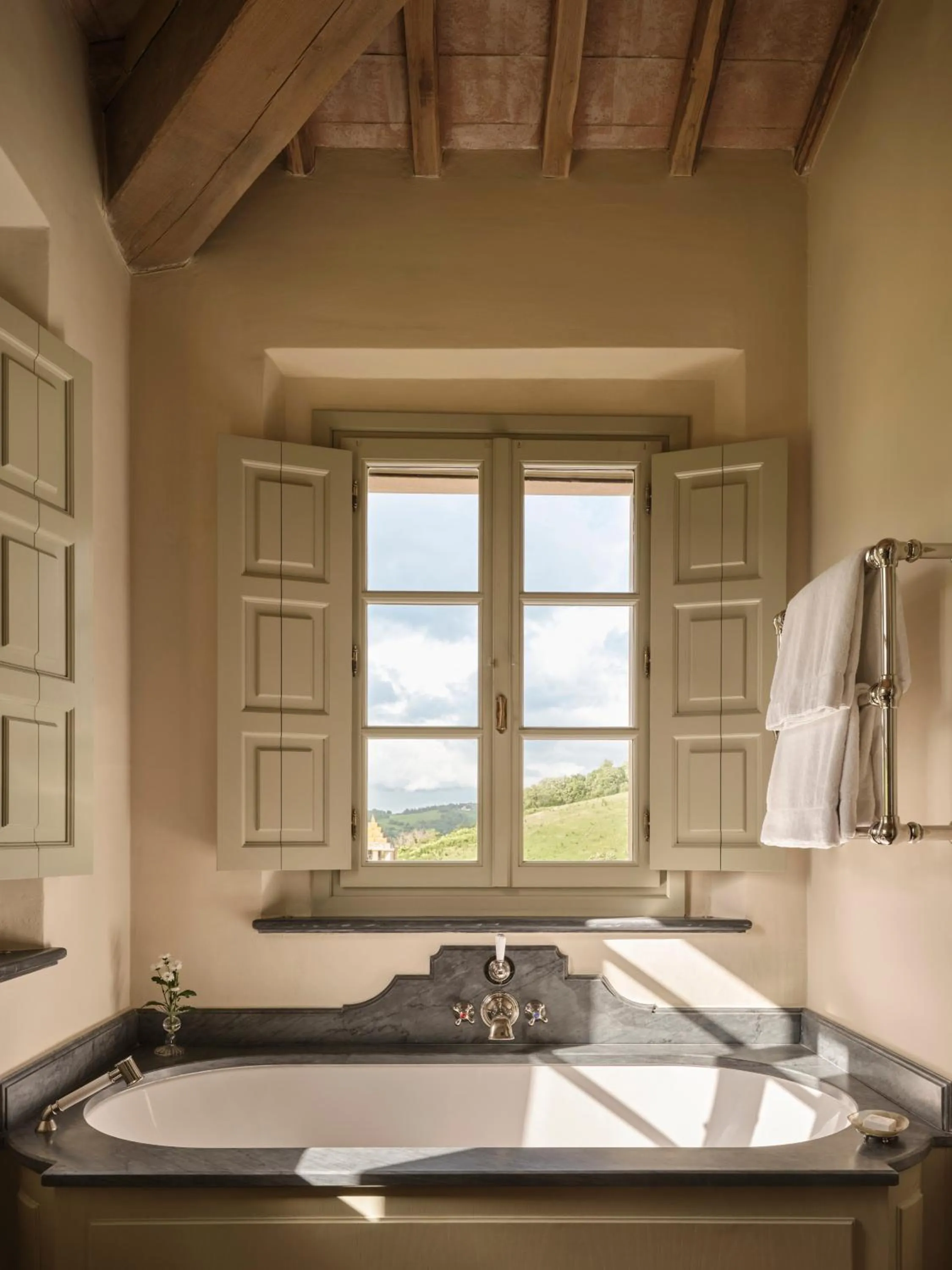 Bathroom in Rosewood Castiglion del Bosco